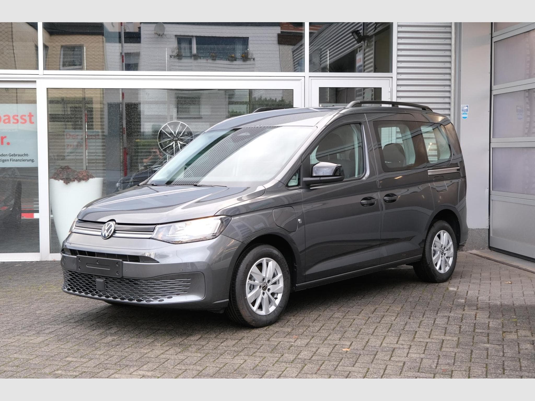 VW Caddy eHybrid Life Anhängerkupplung (2026) - Foto 1