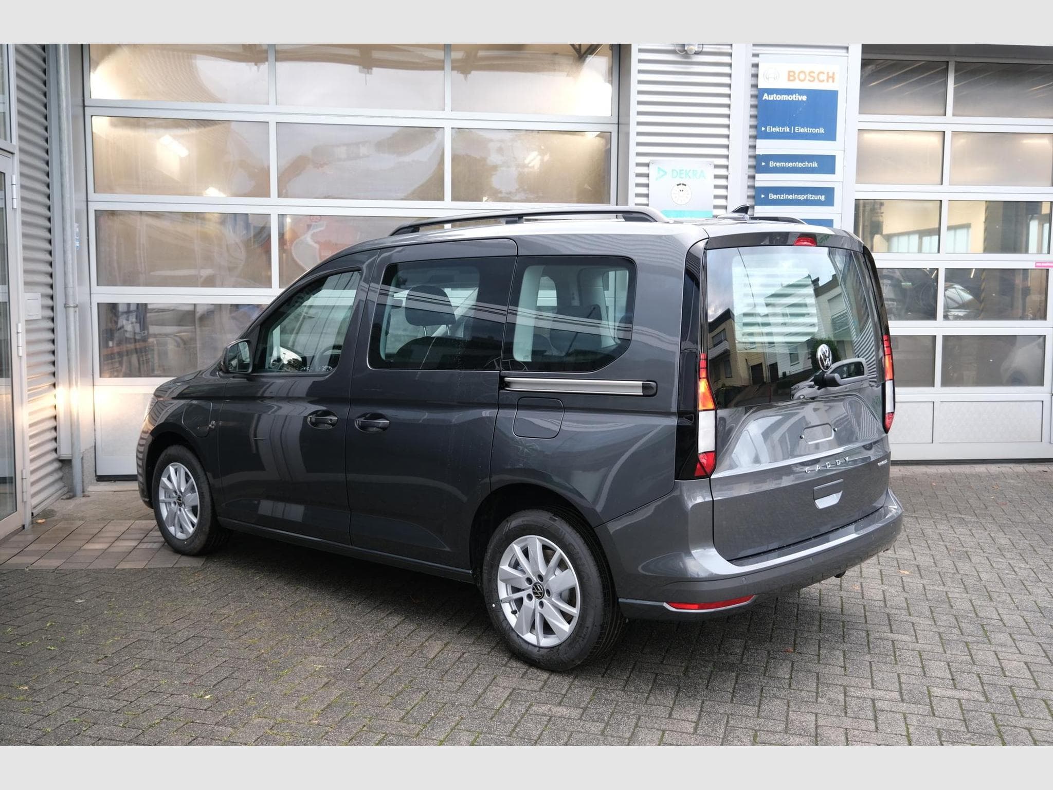 VW Caddy eHybrid Life Anhängerkupplung (2026) - Foto 4