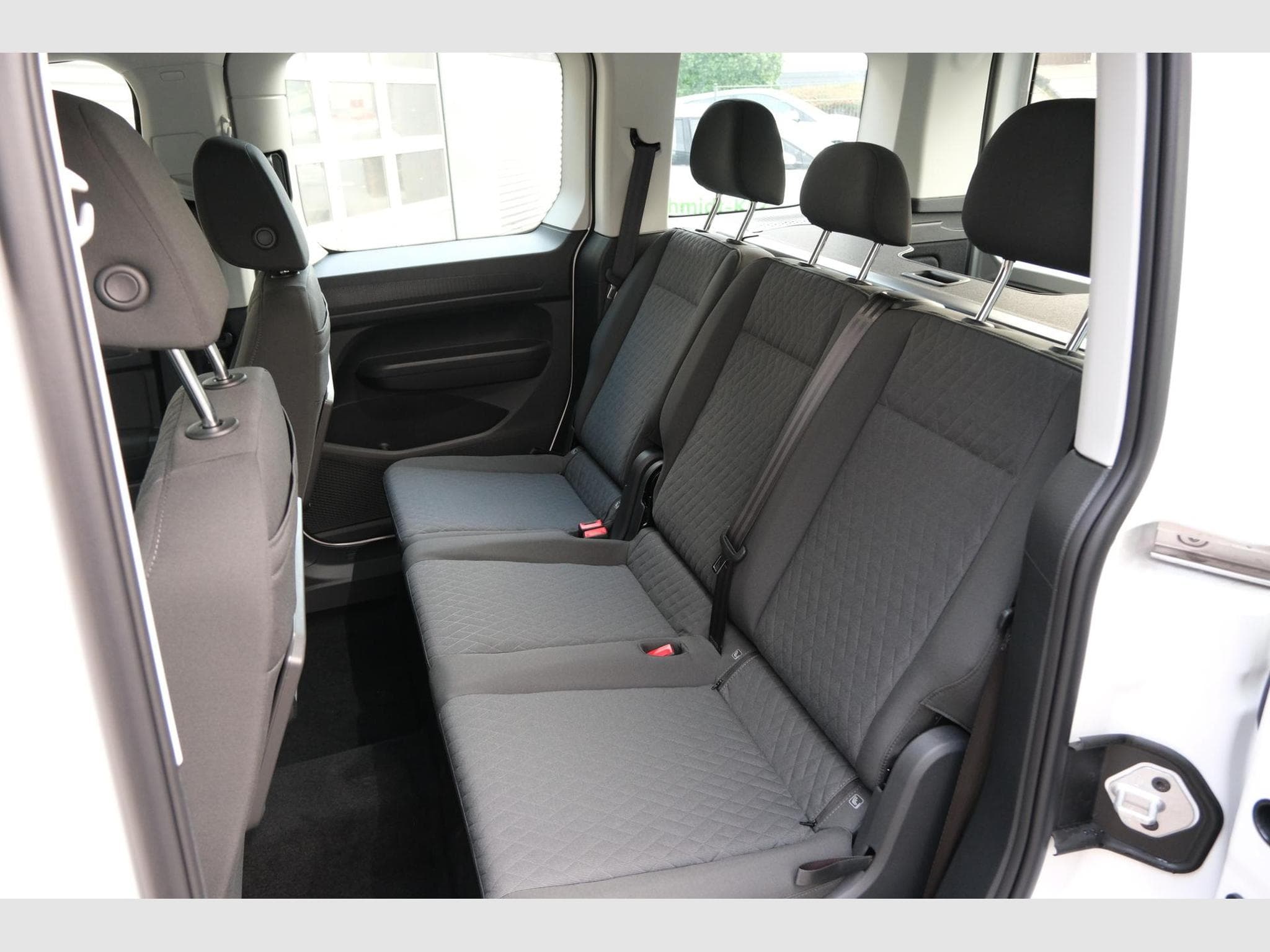 VW Caddy eHybrid Life Anhängerkupplung (2026) - Foto 9