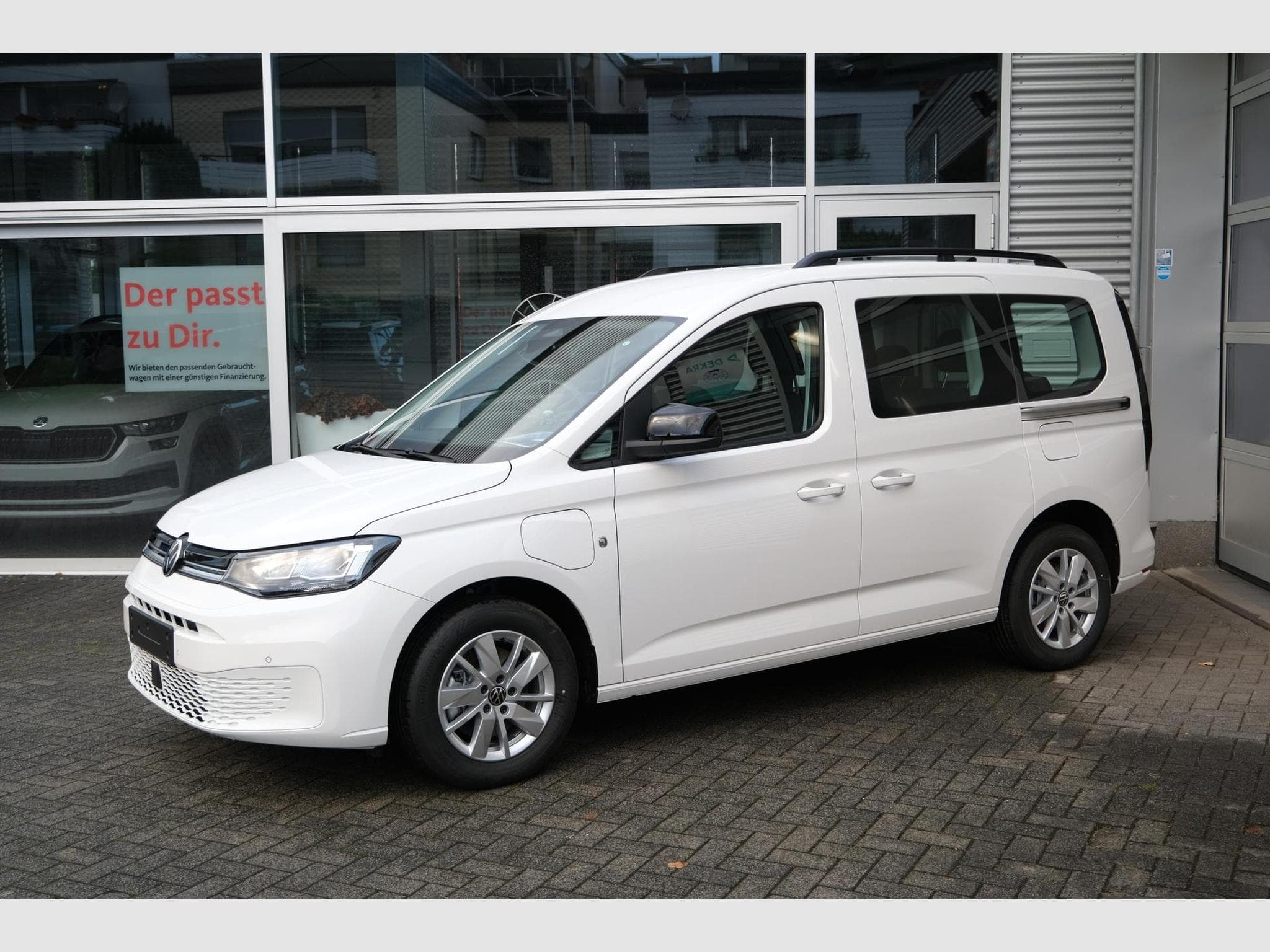 VW Caddy eHybrid Life Anhängerkupplung (2026) - Foto 17