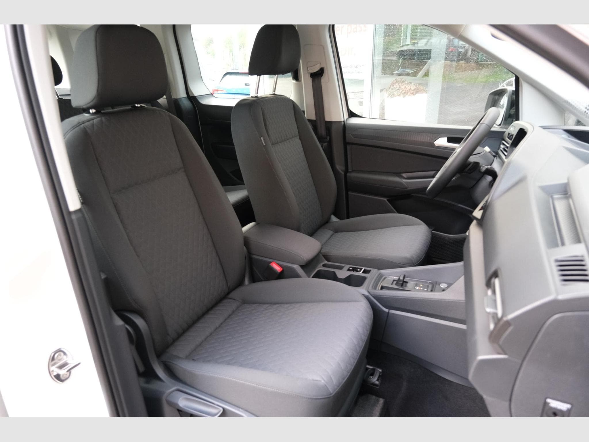 VW Caddy eHybrid Life Anhängerkupplung (2026) - Foto 23