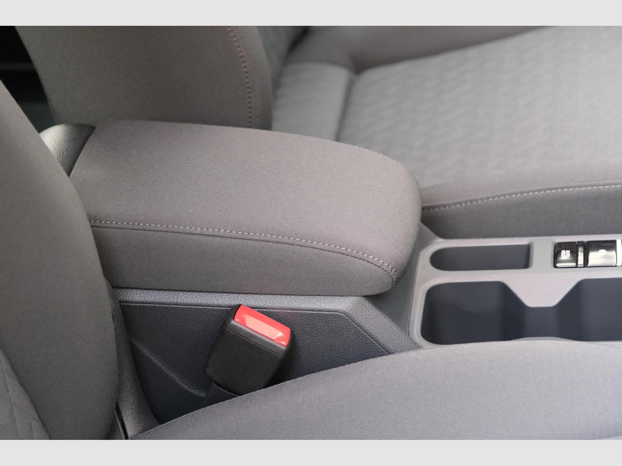 VW Caddy eHybrid Life Anhängerkupplung (2026) - Foto 22