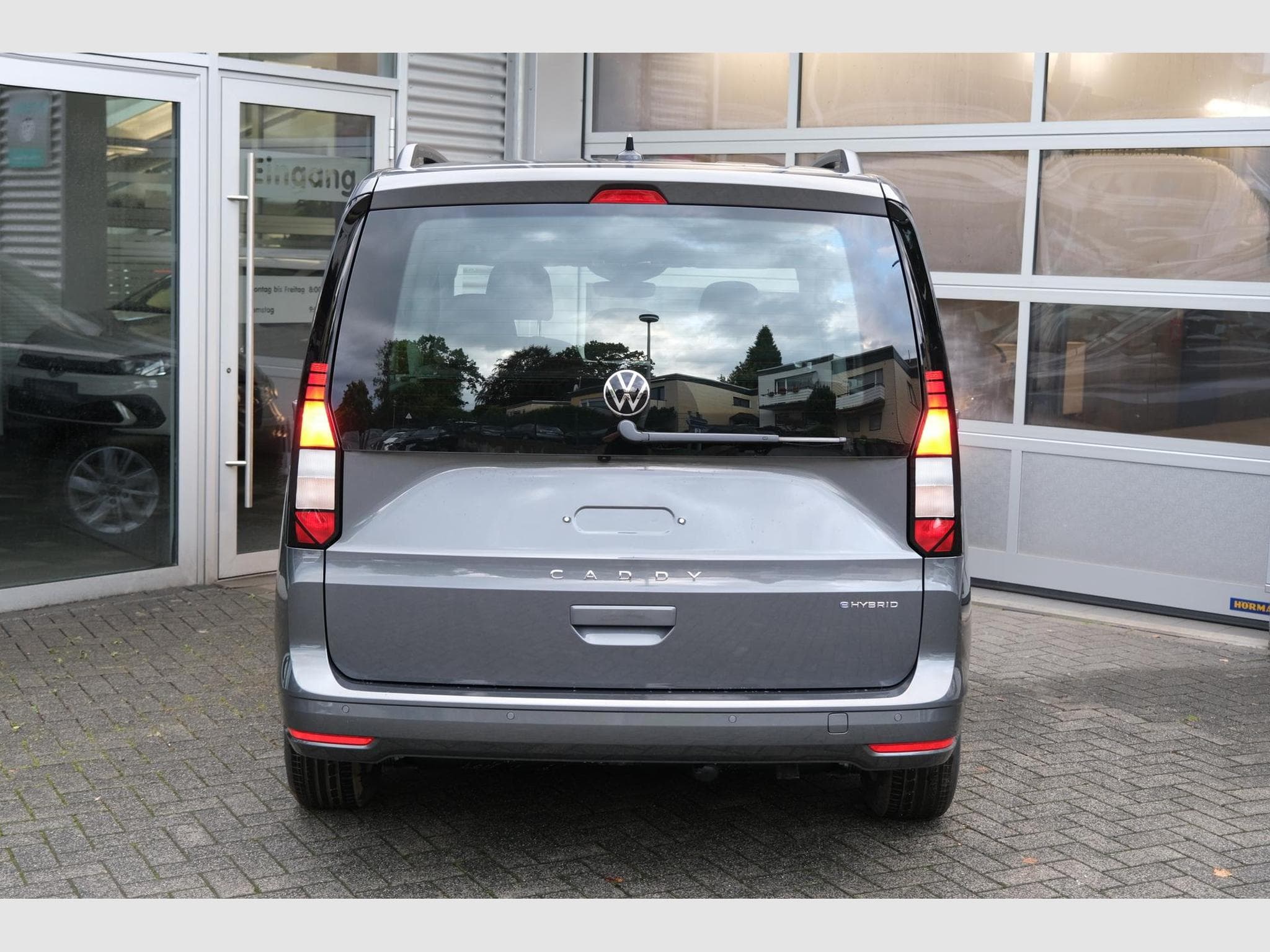 VW Caddy eHybrid Life Anhängerkupplung (2026) - Foto 4