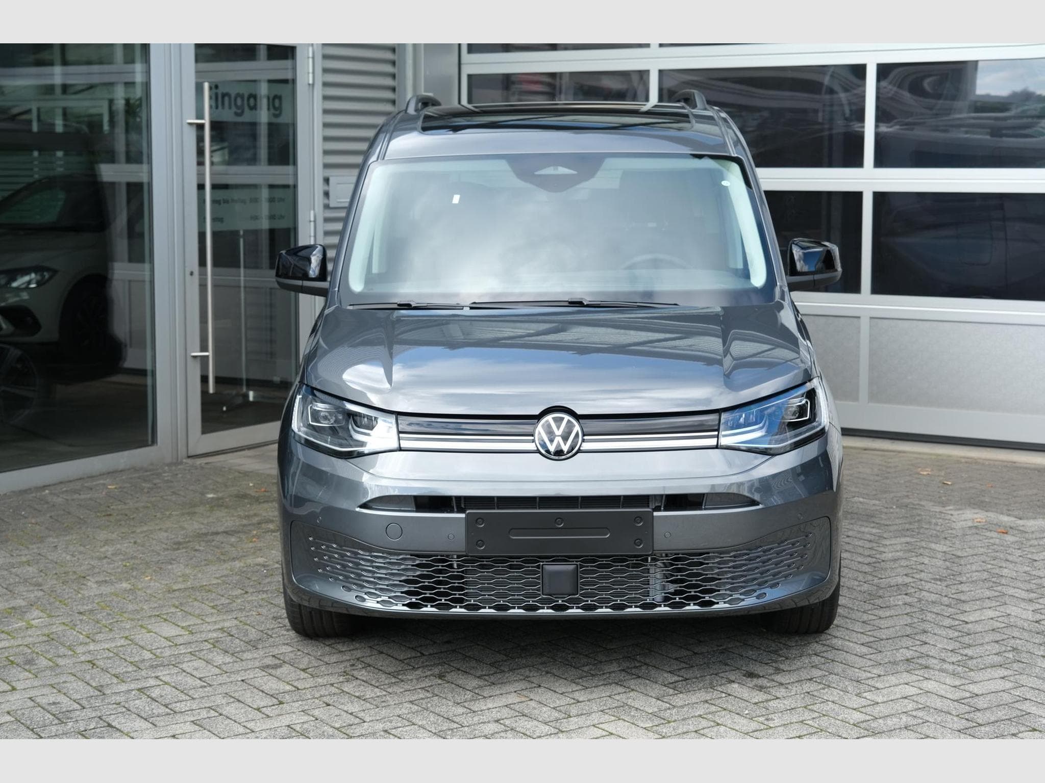 VW Caddy eHybrid Dark Label (2026) - Photo 4