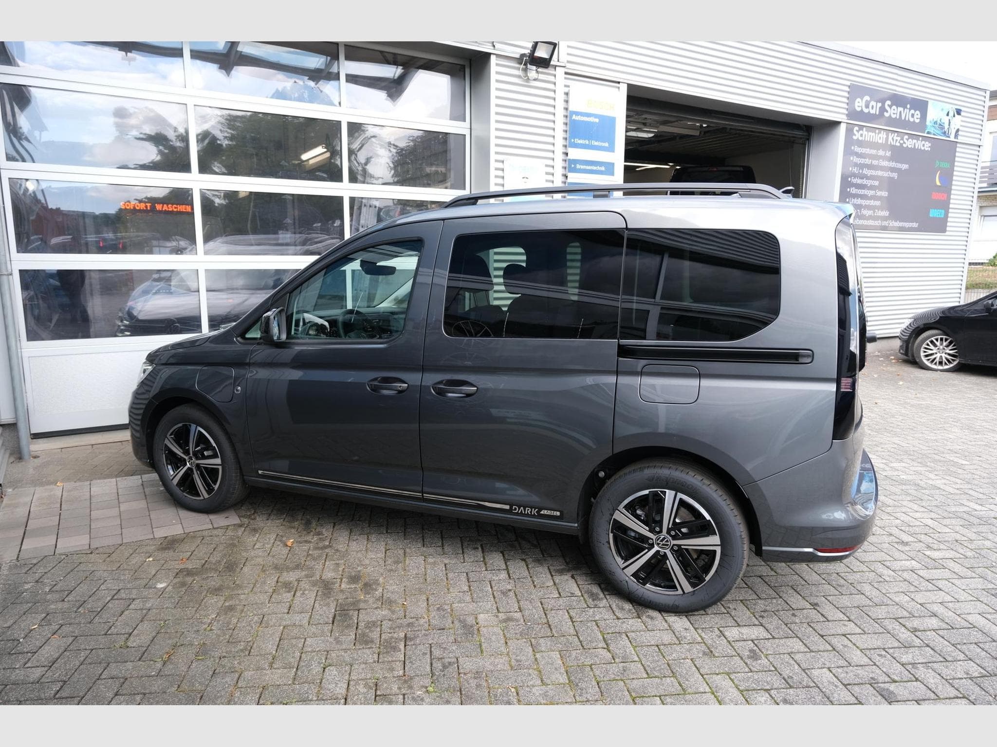 VW Caddy eHybrid Dark Label (2026) - Photo 19