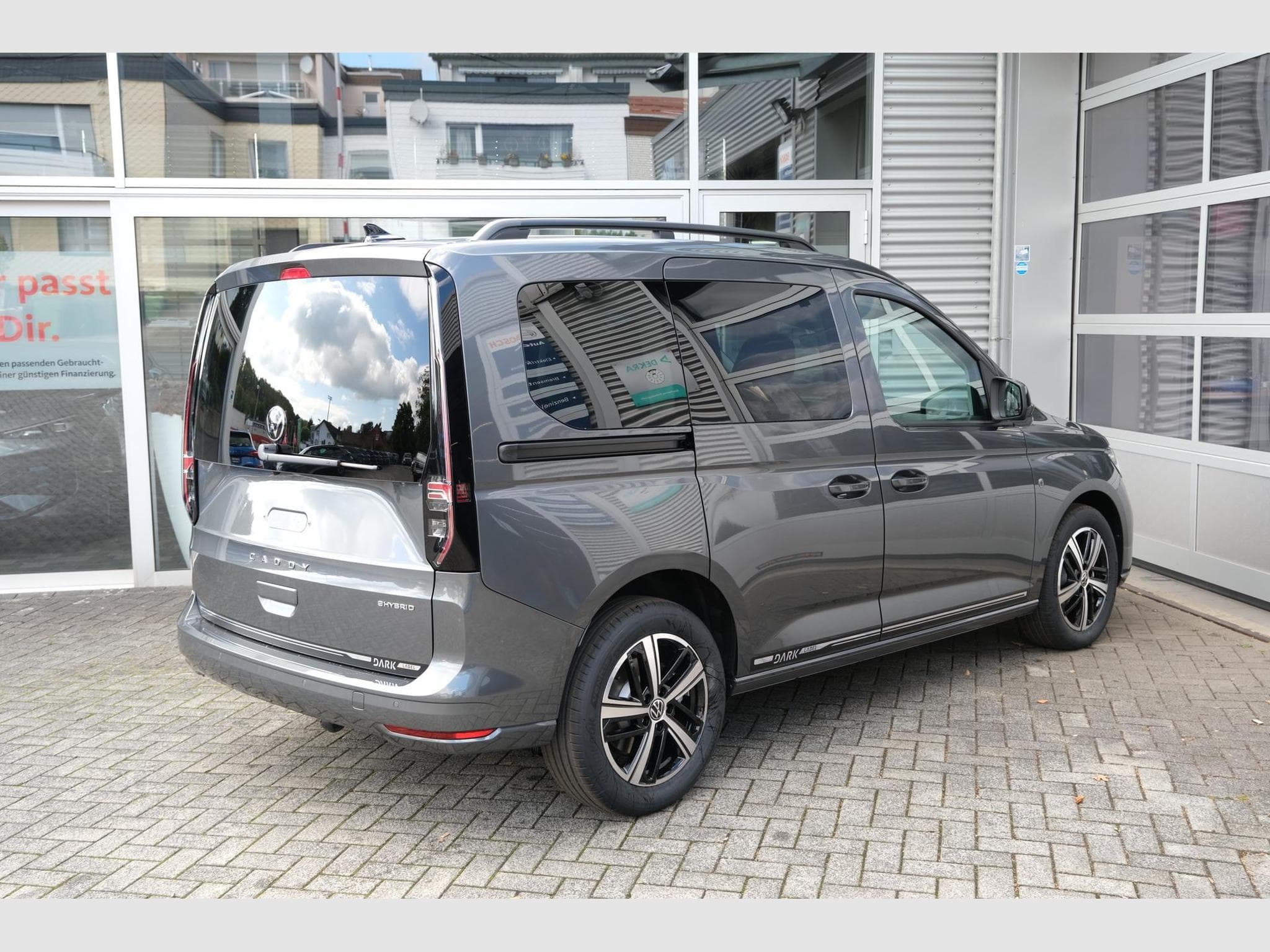 VW Caddy eHybrid Dark Label (2026) - Photo 20