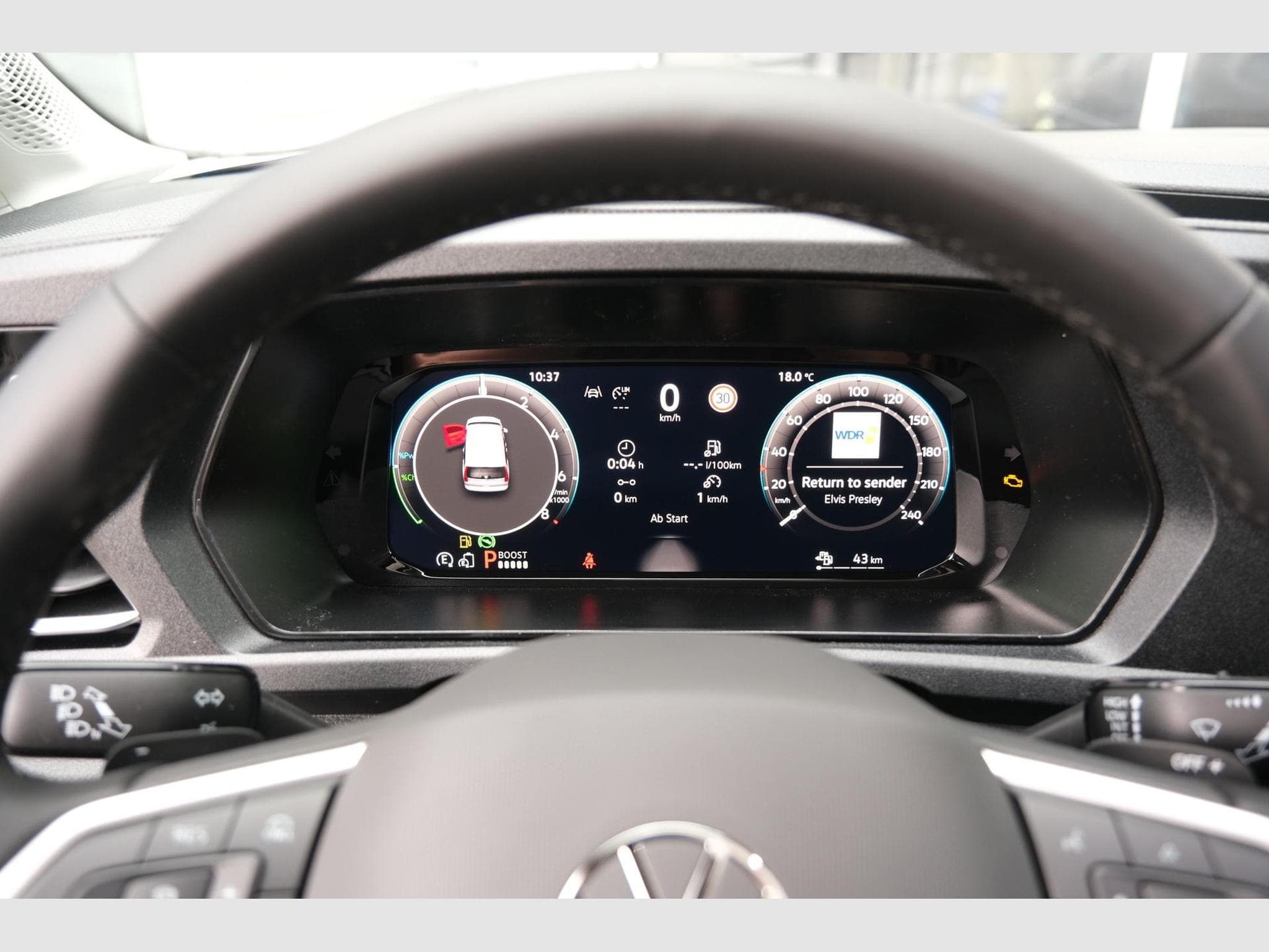 VW Caddy eHybrid Dark Label (2026) - Foto 11