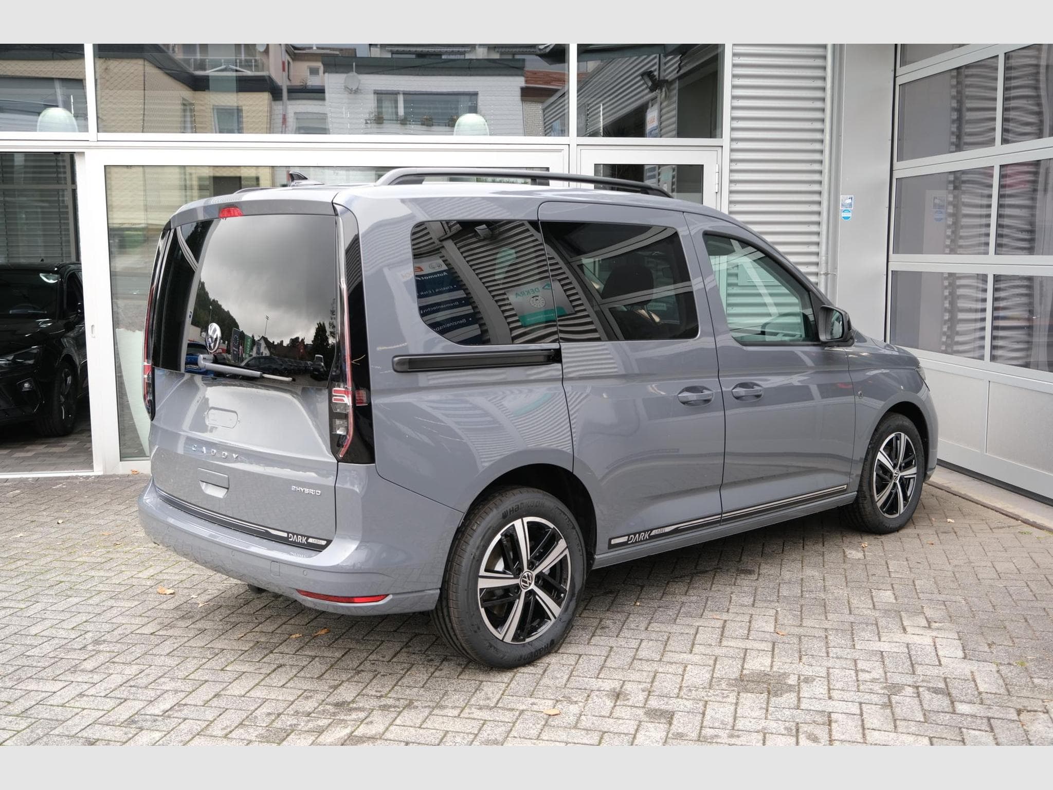 VW Caddy eHybrid Dark Label (2026) - Foto 20