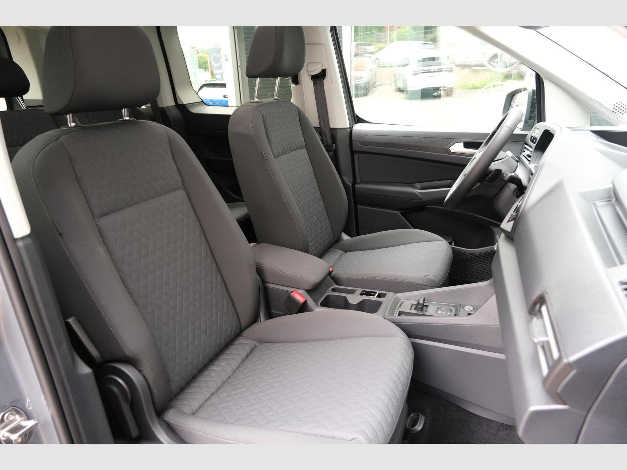VW Caddy eHybrid Dark Label (2026) - Foto 22