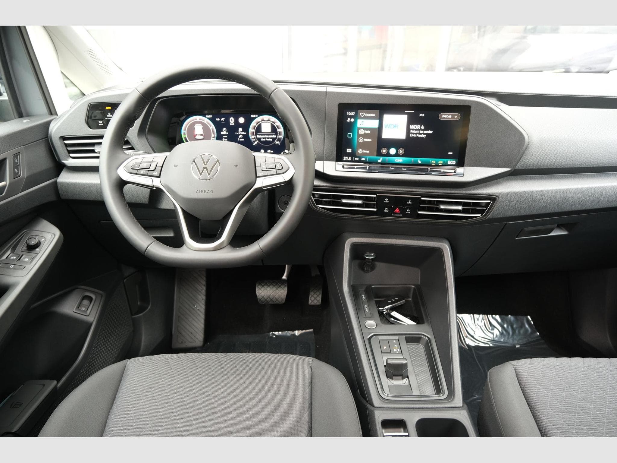 VW Caddy eHybrid Dark Label (2026) - Foto 24