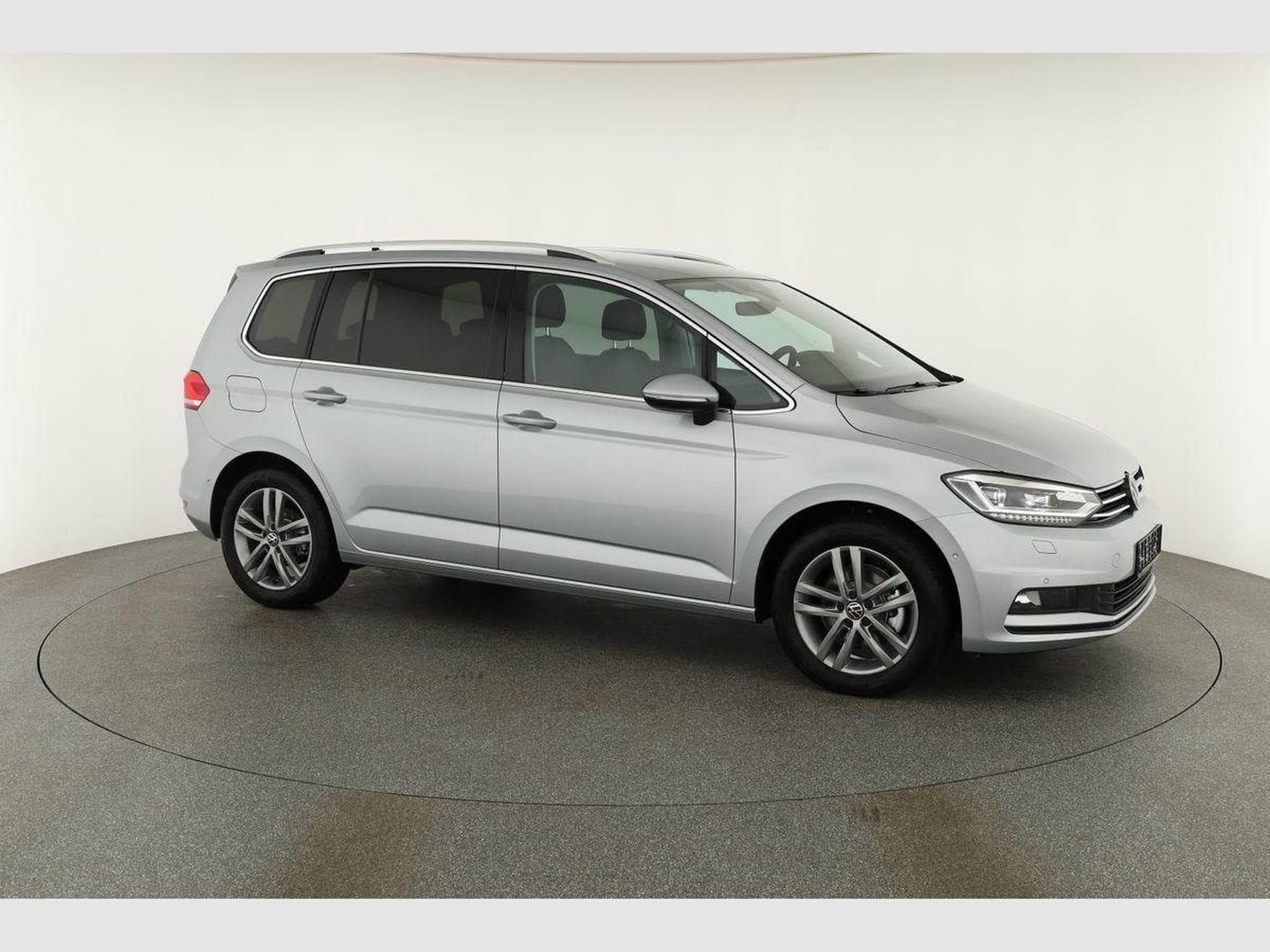 VW Touran Comfortline BMT/Start-Stopp (2026) - Foto 24
