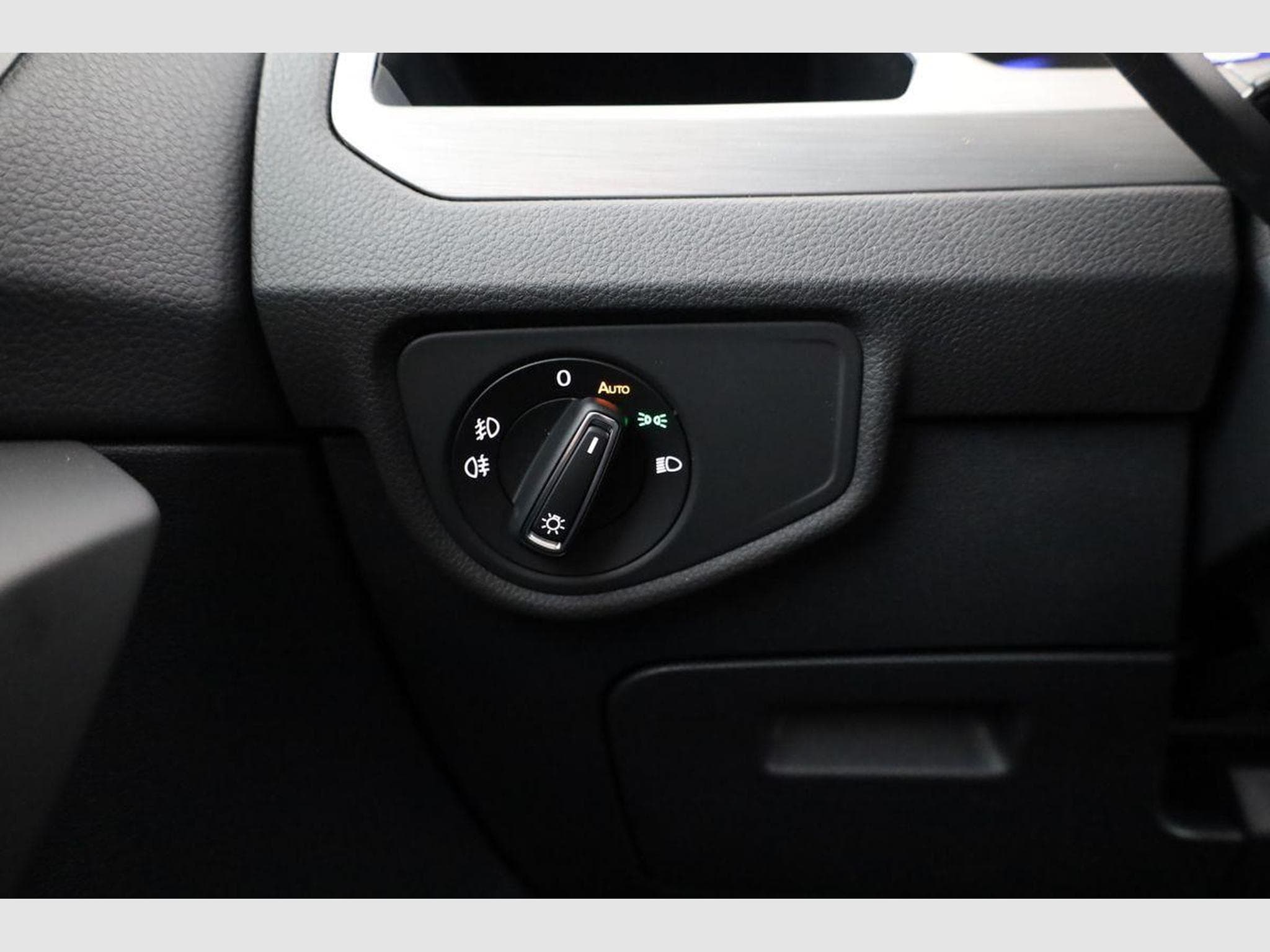 VW Touran Comfortline BMT/Start-Stopp (2026) - Foto 8