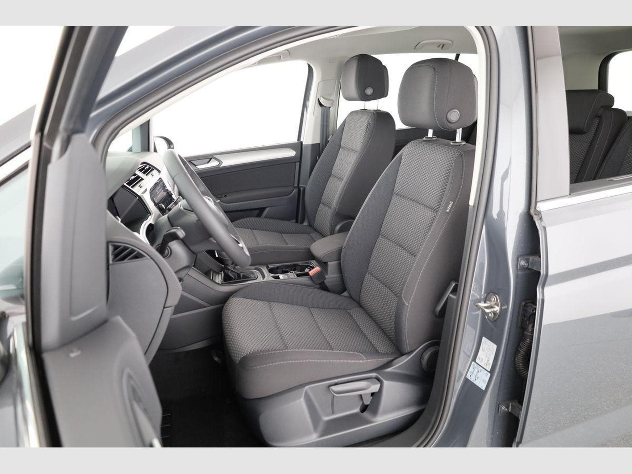 VW Touran Comfortline BMT/Start-Stopp (2026) - Foto 9