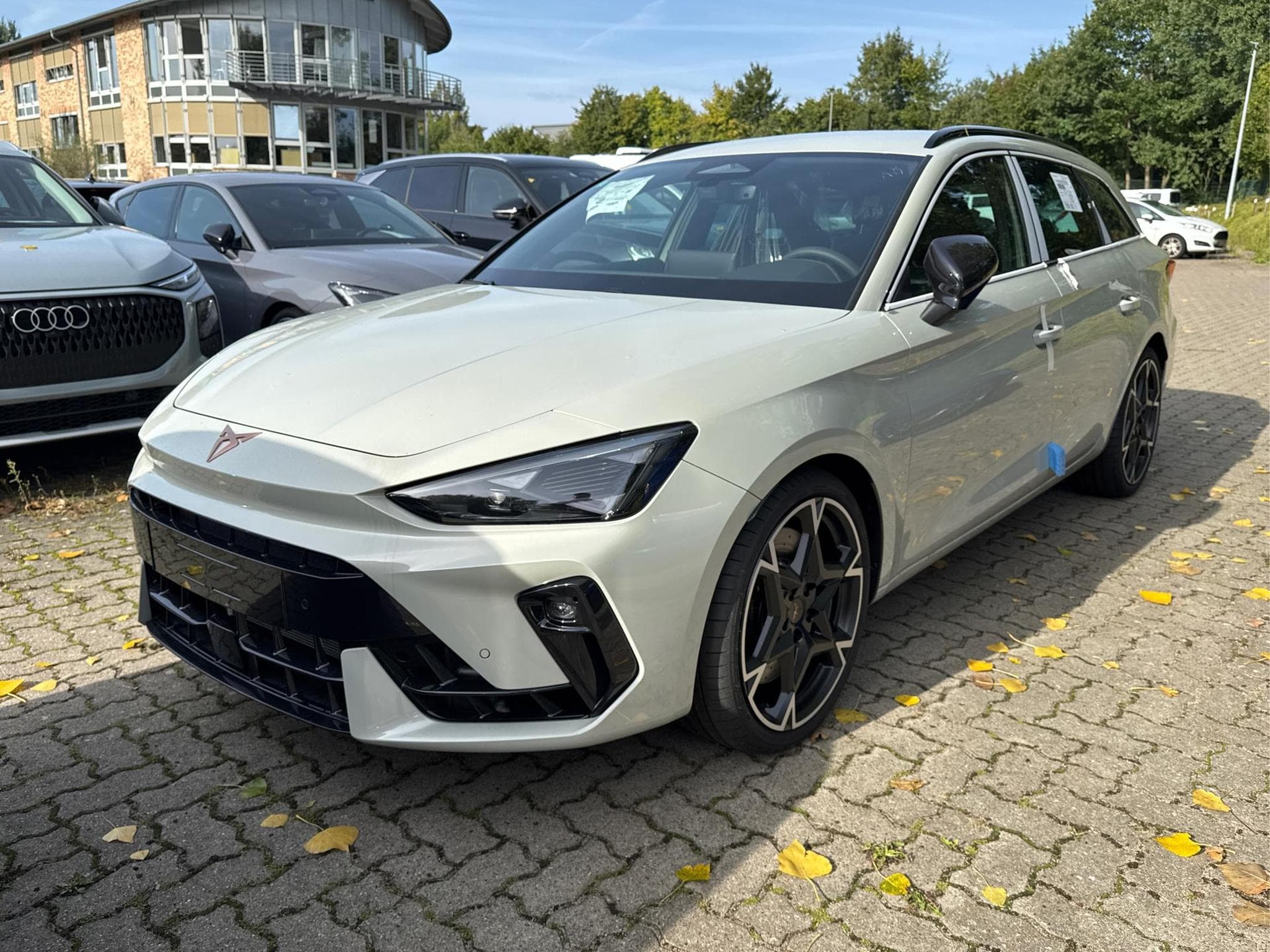 Cupra Leon VZ (2026) - Foto 1