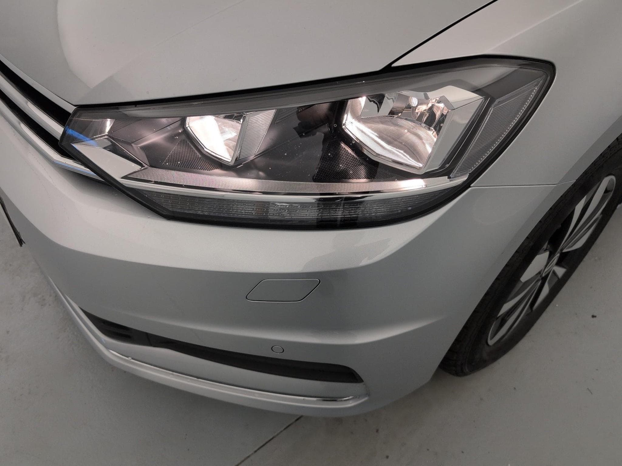 VW Touran Life Plus 7pl (2025) - Photo 22