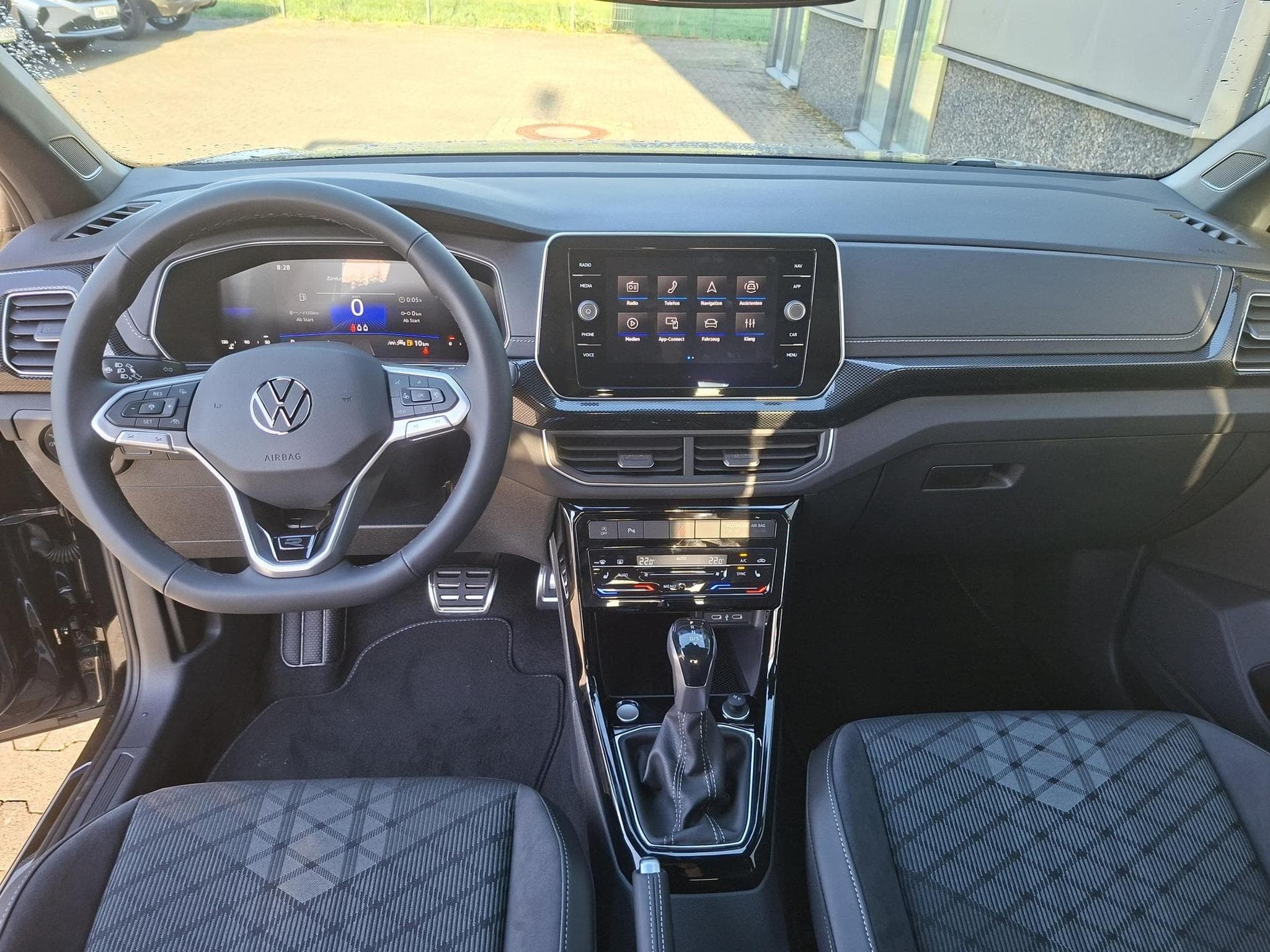 VW T-Cross R-Line Limited (2026) - Foto 7