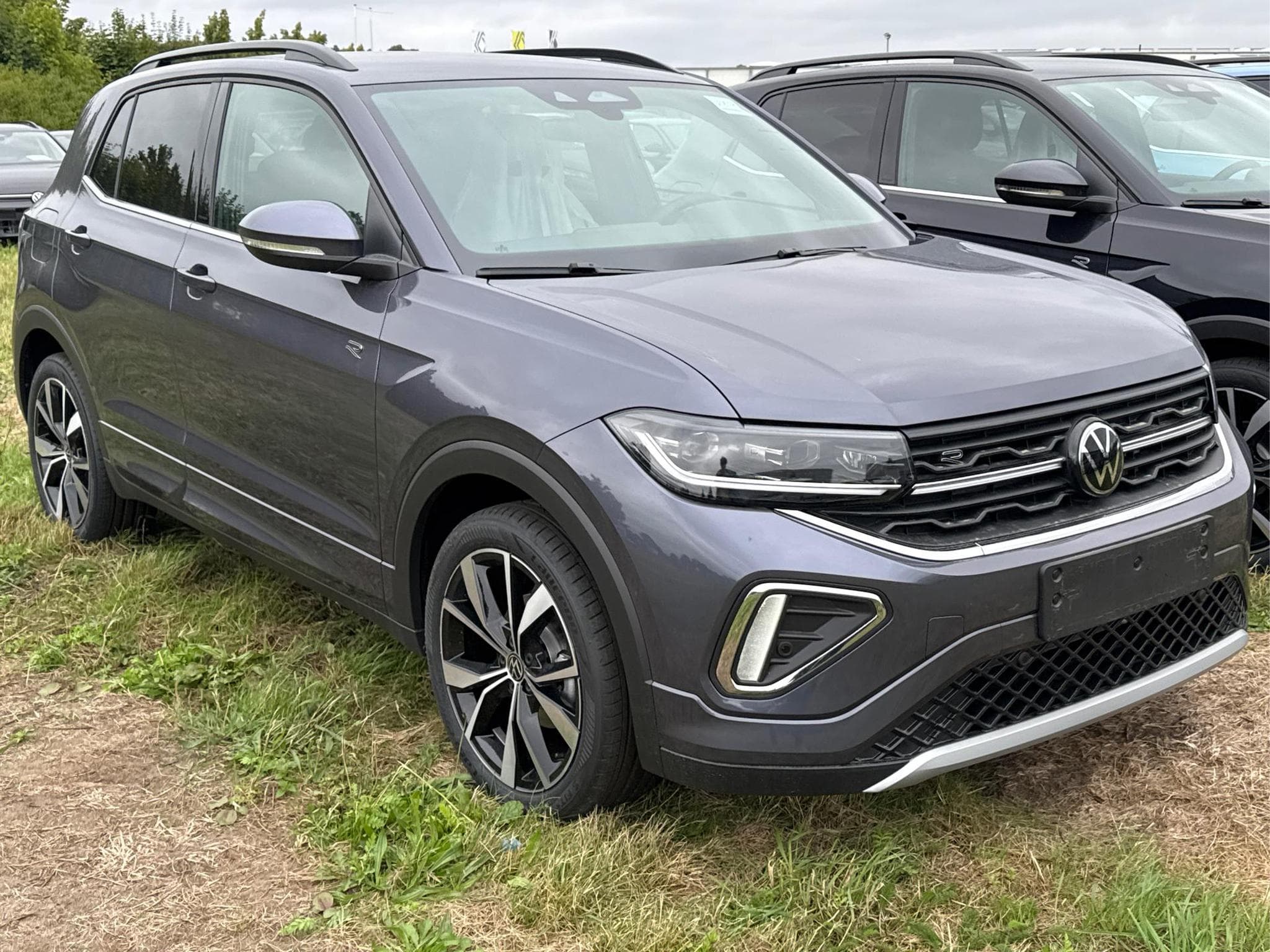 VW T-Cross R-Line Limited (2026) - Photo 3