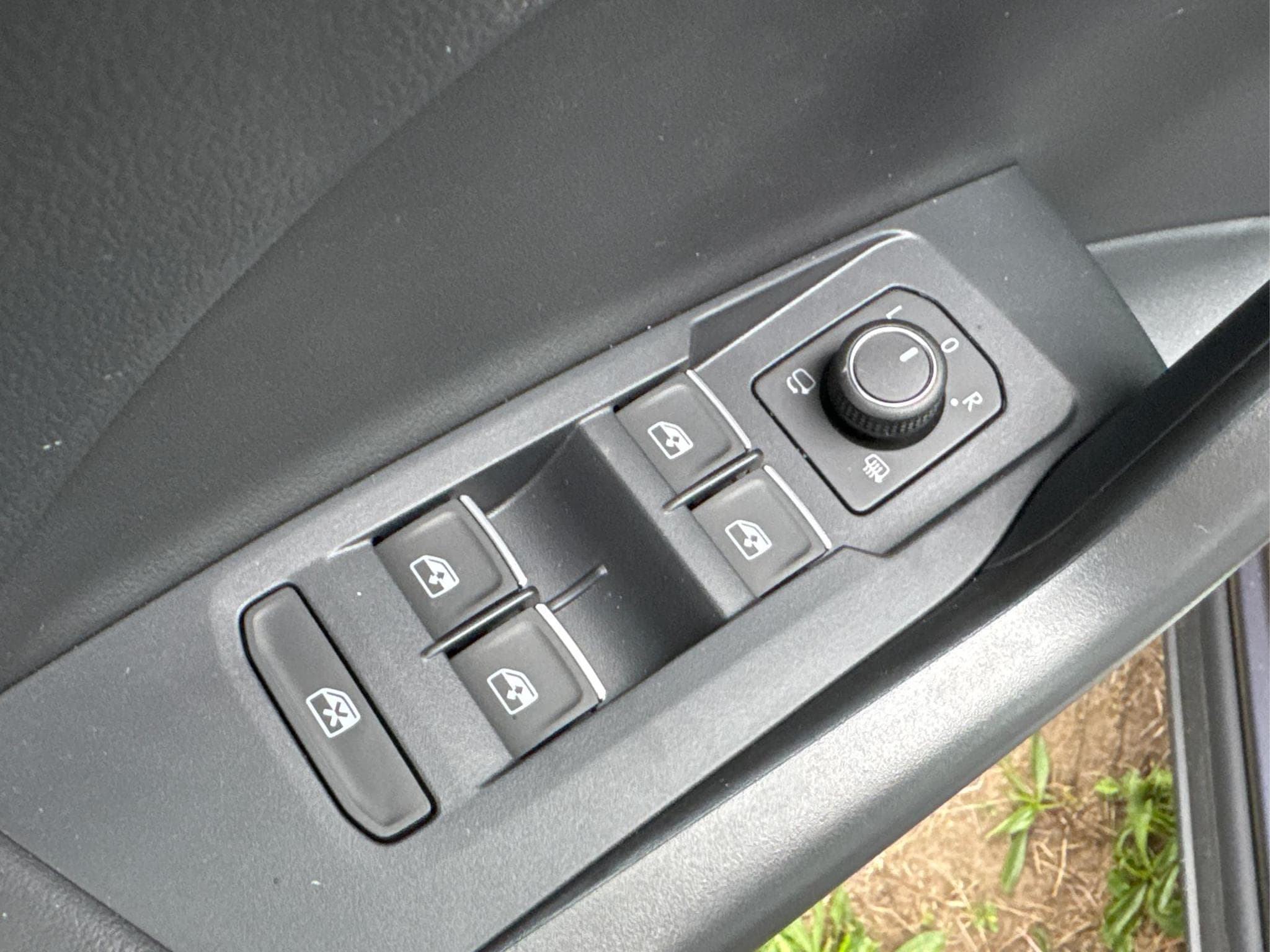 VW T-Cross R-Line Limited (2026) - Photo 12