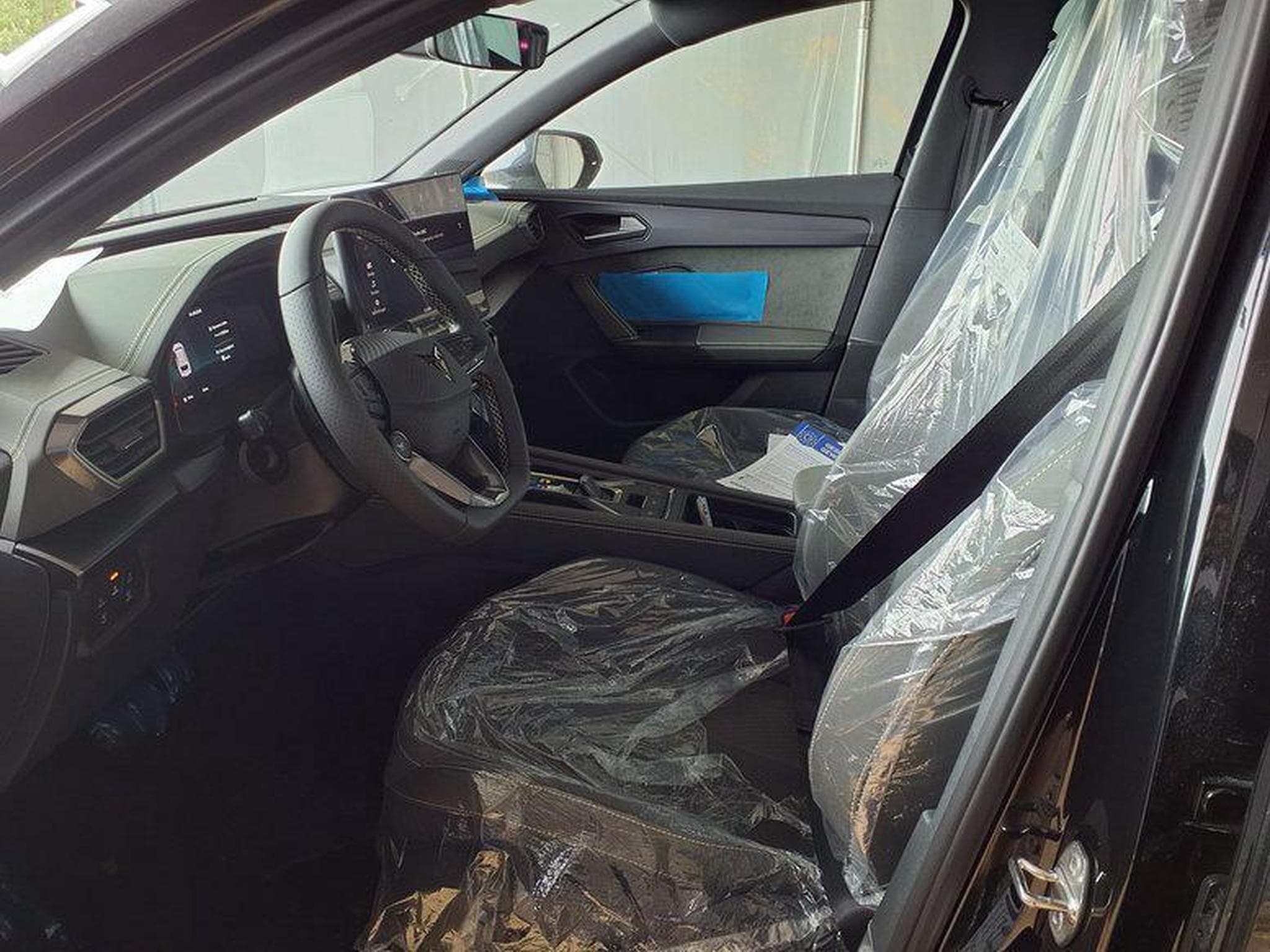 Cupra Leon VZ 2.0 TSI (2026) - Photo 5