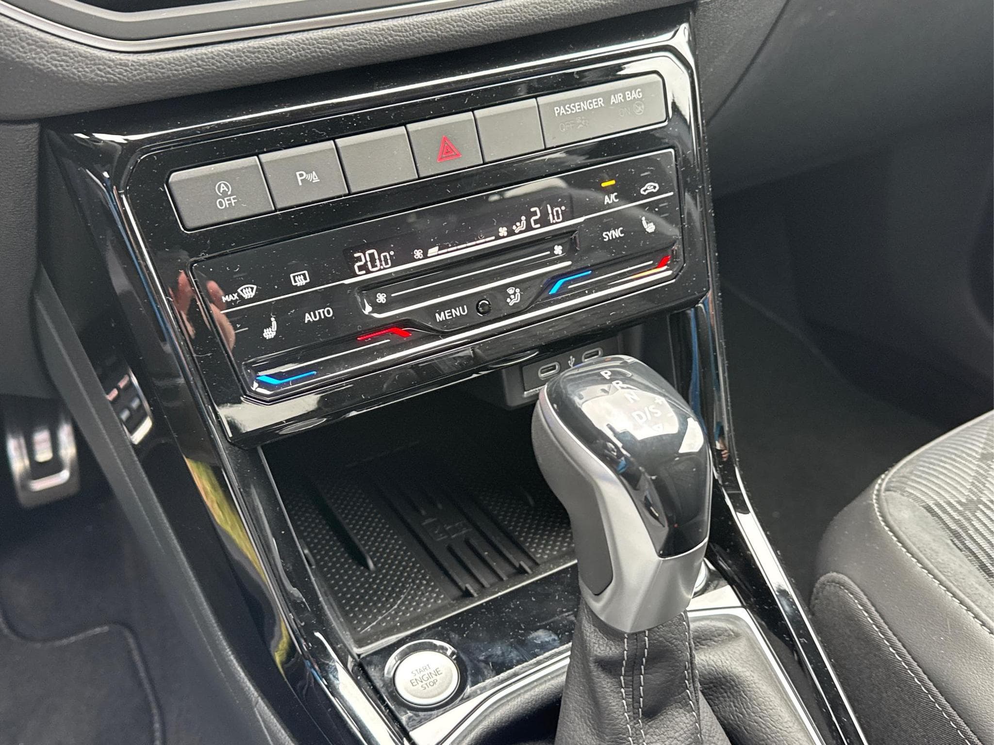 VW T-Cross R-Line Limited (2026) - Photo 15
