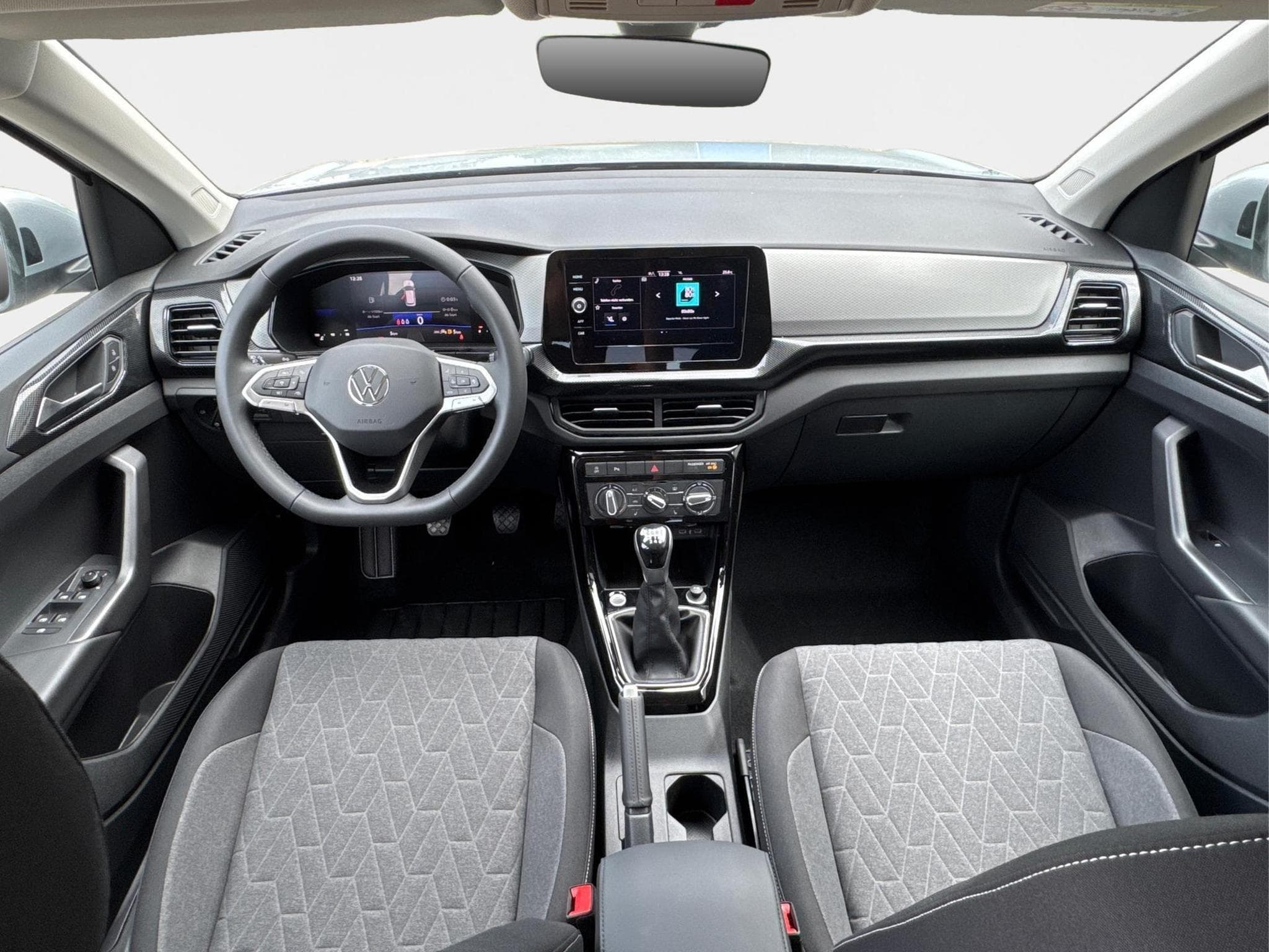 VW T-Cross Limited (2026) - Photo 8
