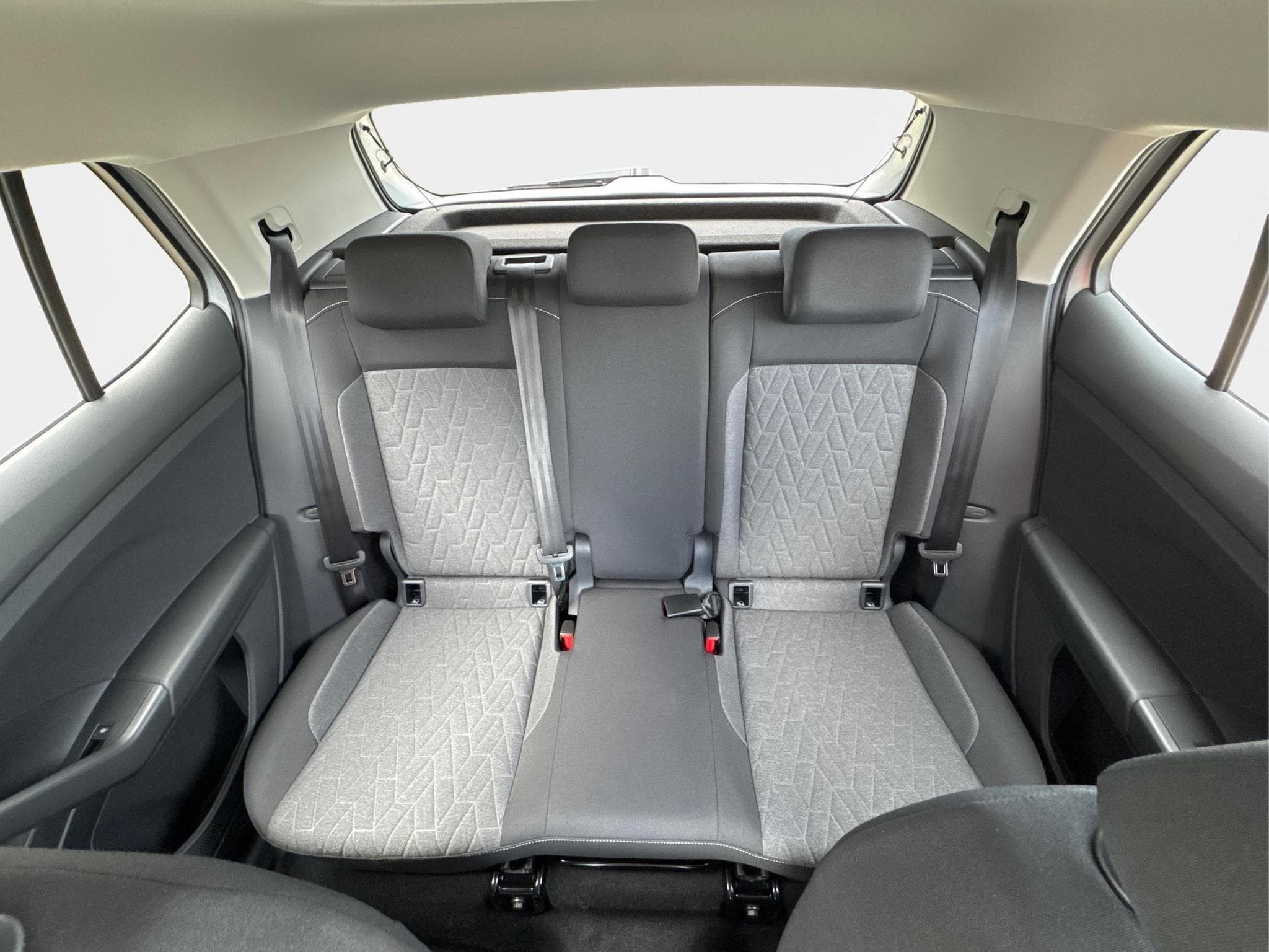 VW T-Cross Limited (2026) - Photo 25