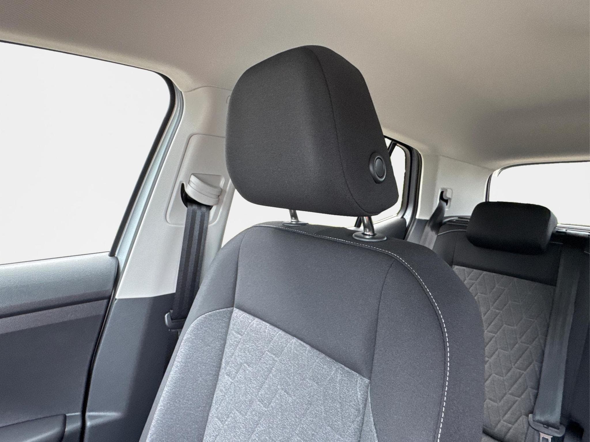 VW T-Cross Limited (2026) - Photo 24