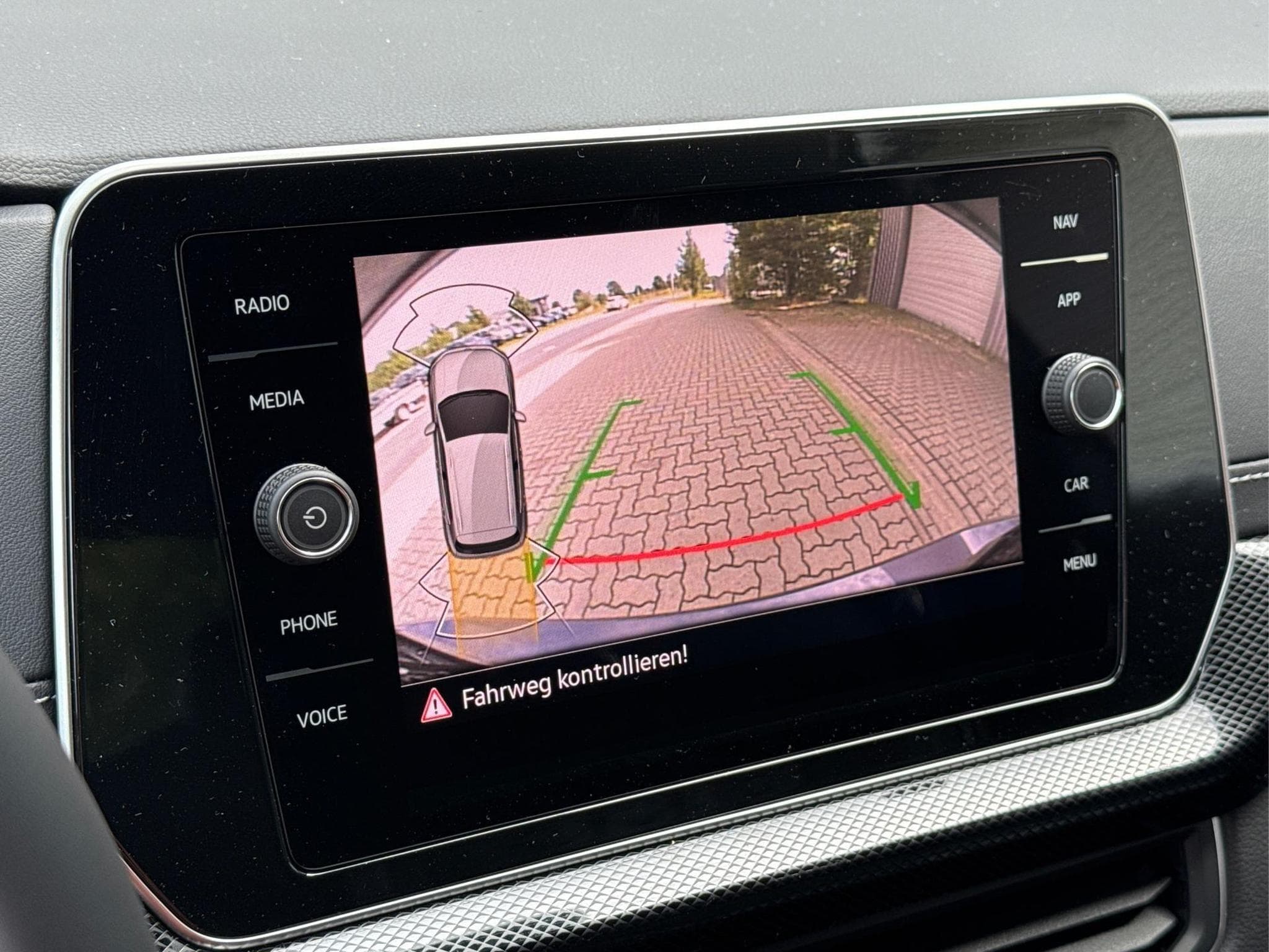 VW T-Cross R-Line Limited (2026) - Photo 15