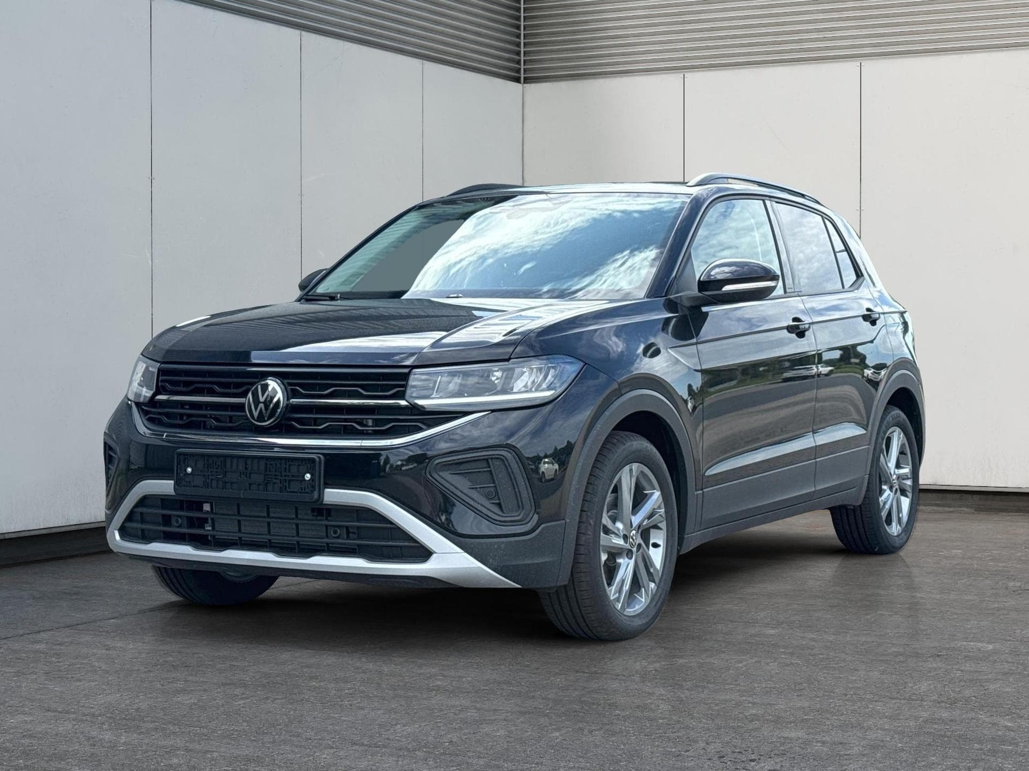 VW T-Cross Limited (2026) - Photo 1