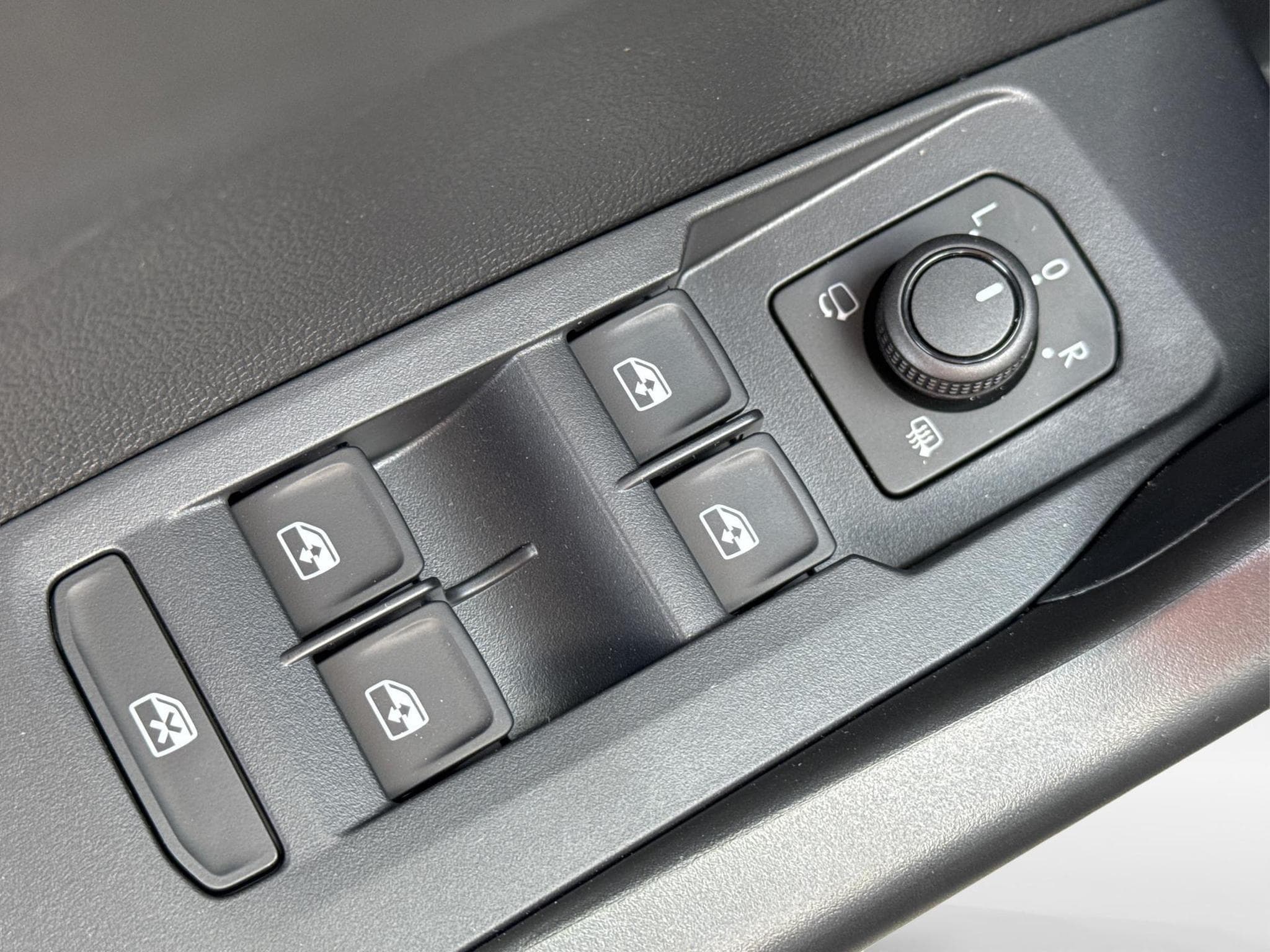 VW T-Cross Limited (2026) - Photo 13