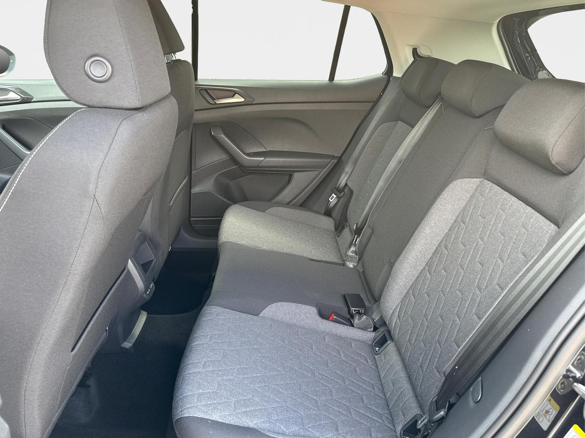 VW T-Cross Limited (2026) - Photo 17