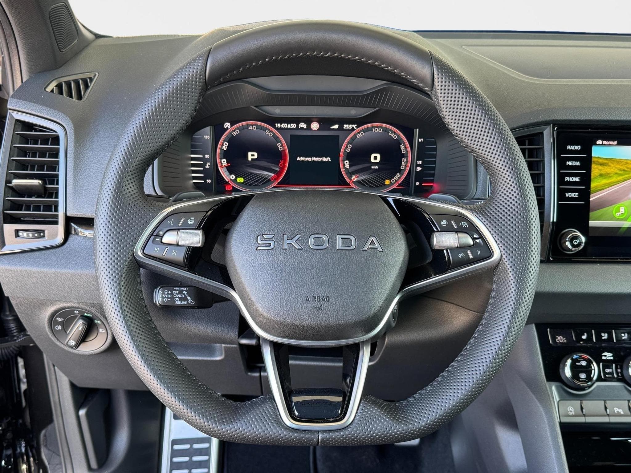 Skoda Karoq Sportline (2026) - Photo 10
