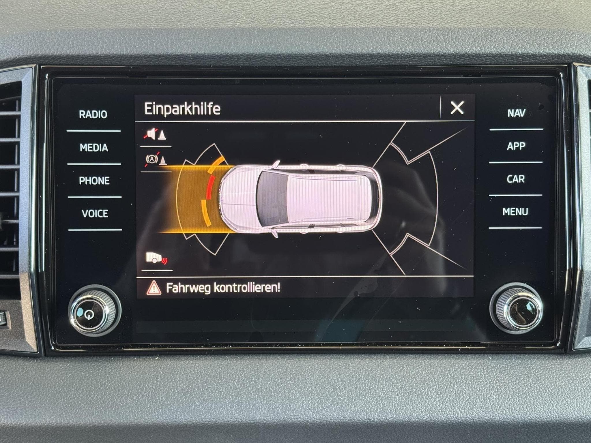 Skoda Karoq Sportline (2026) - Photo 17