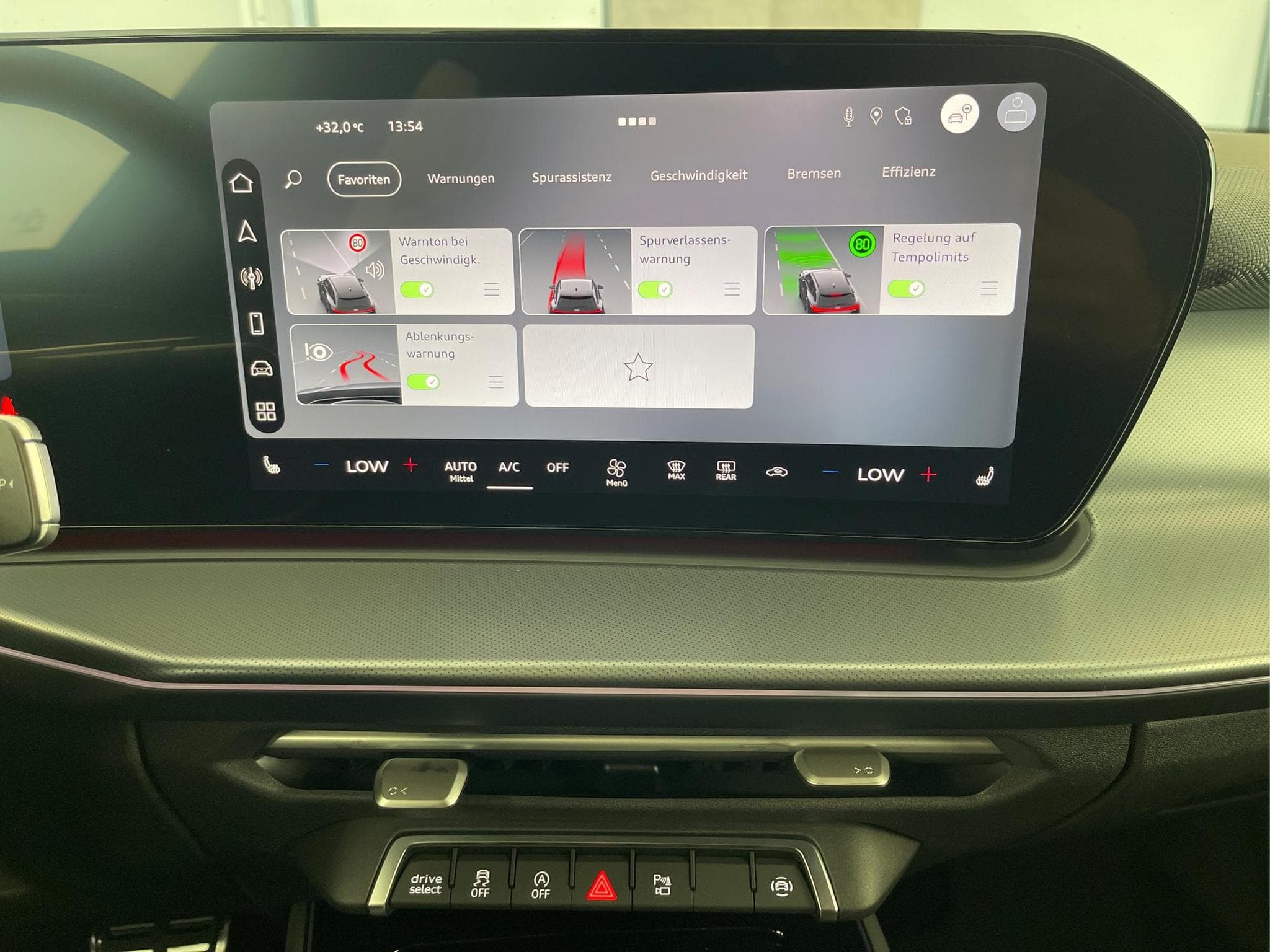Audi Q3 Sportback NEU (2026) - Photo 11