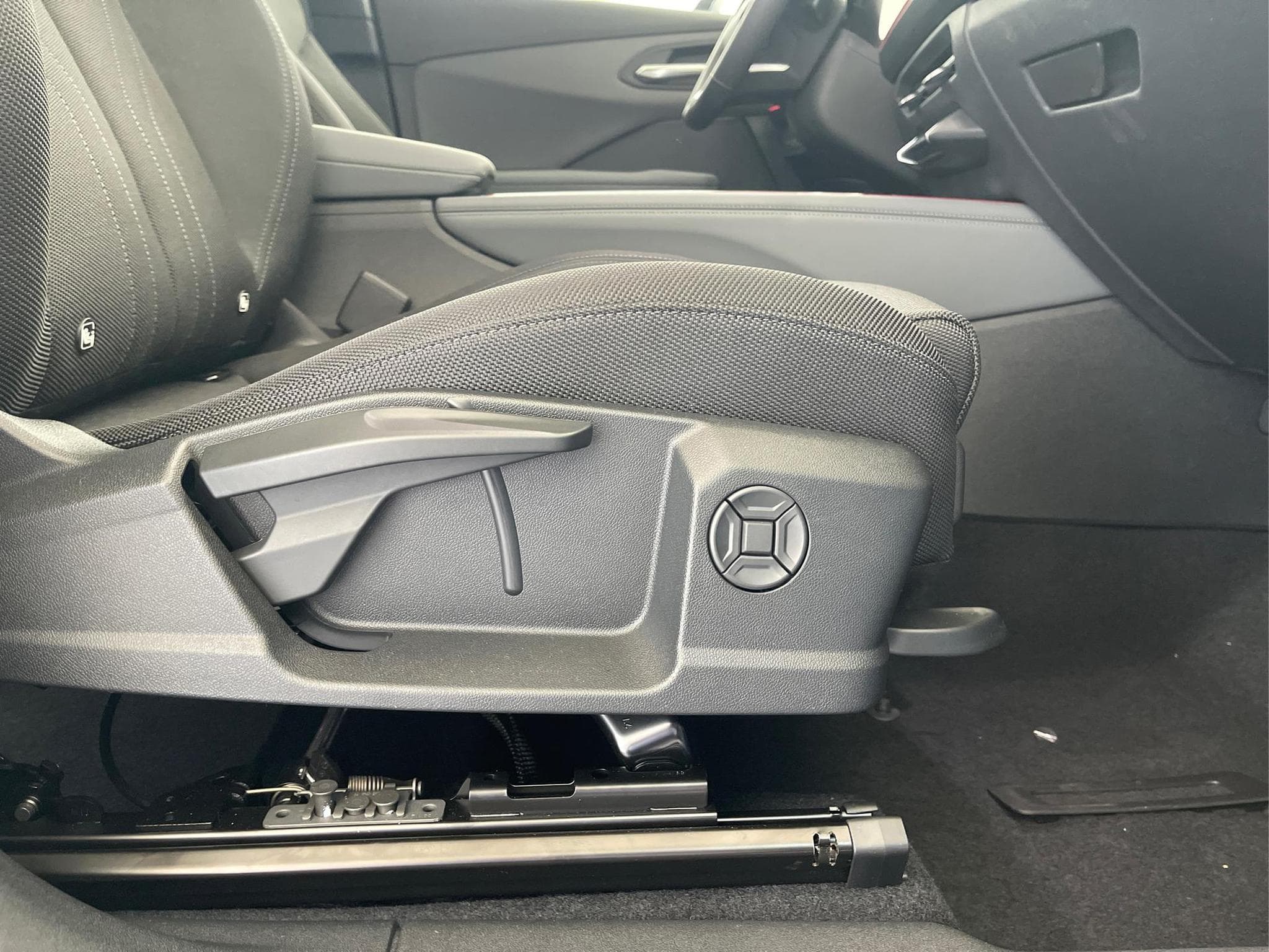 Audi Q3 NEU (2026) - Photo 15