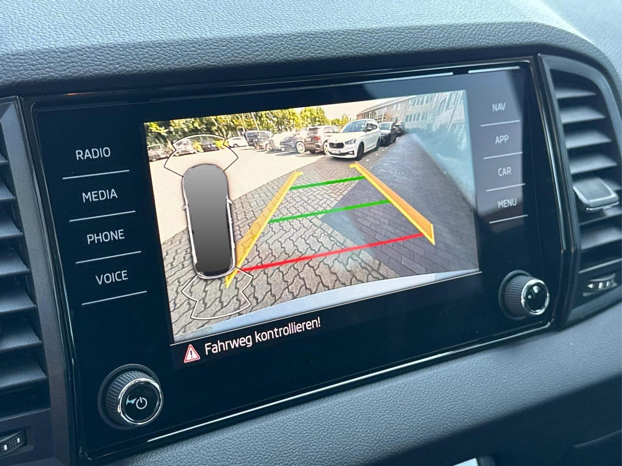 Skoda Karoq Selection (2026) - Photo 10