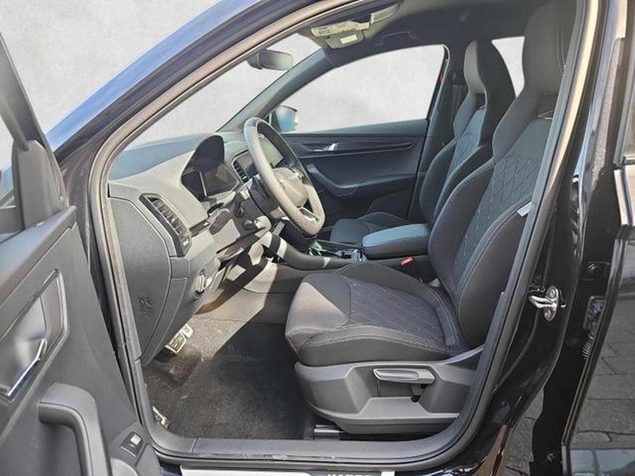 Skoda Karoq Sportline (2026) - Photo 9