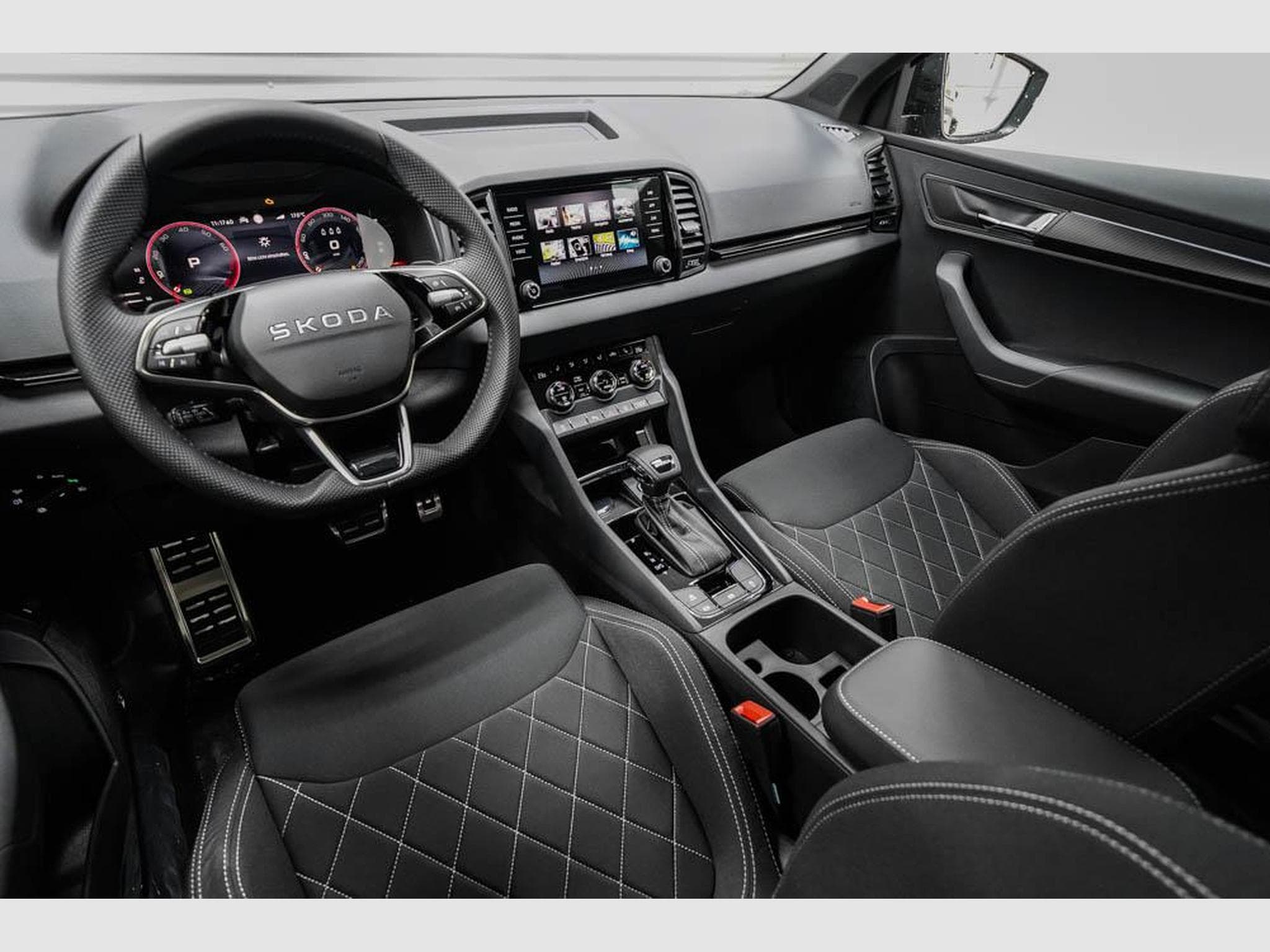 Skoda Karoq 1,5 TSI DSG (2026) - Photo 7