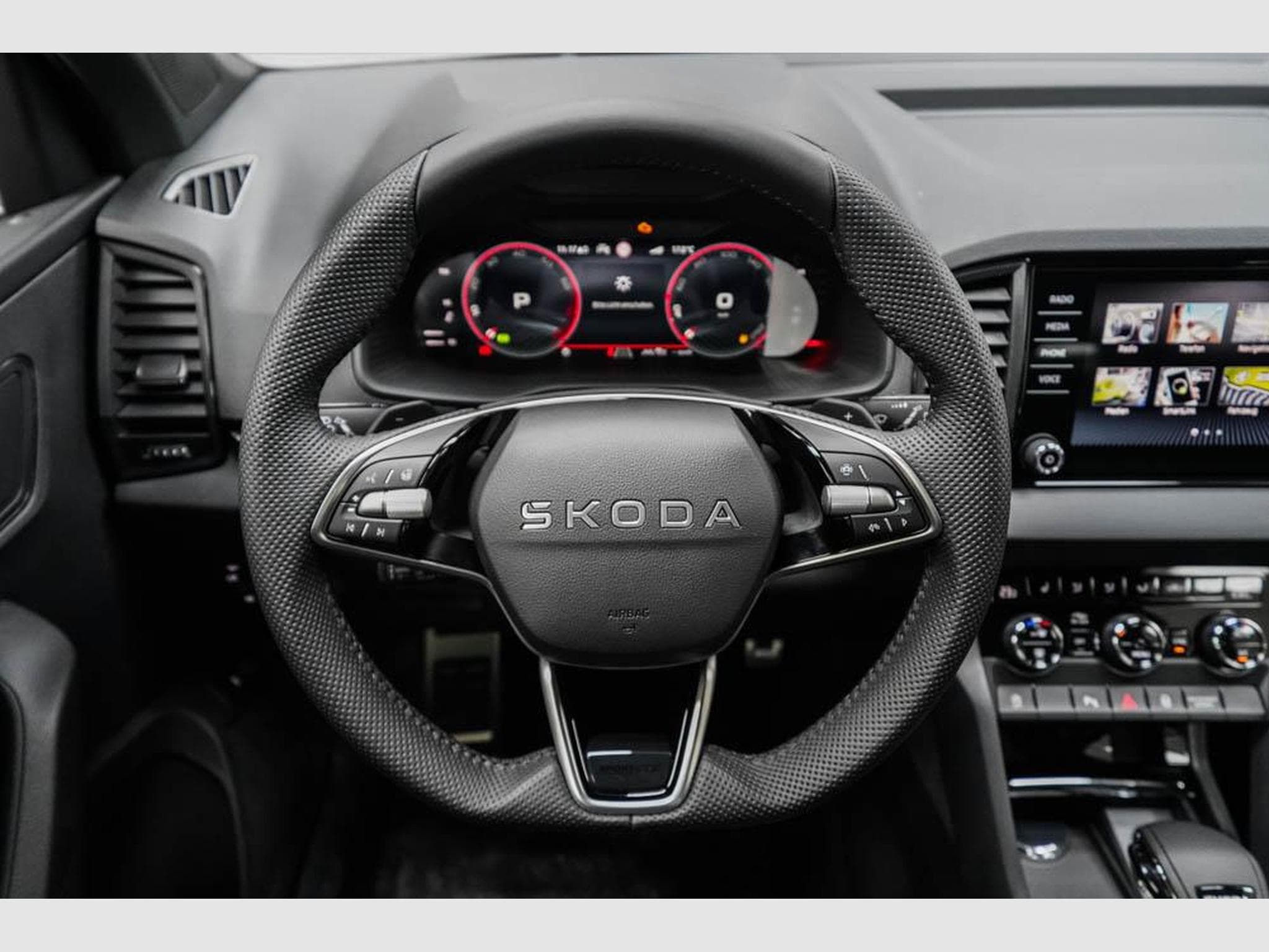 Skoda Karoq 1,5 TSI DSG (2026) - Photo 9