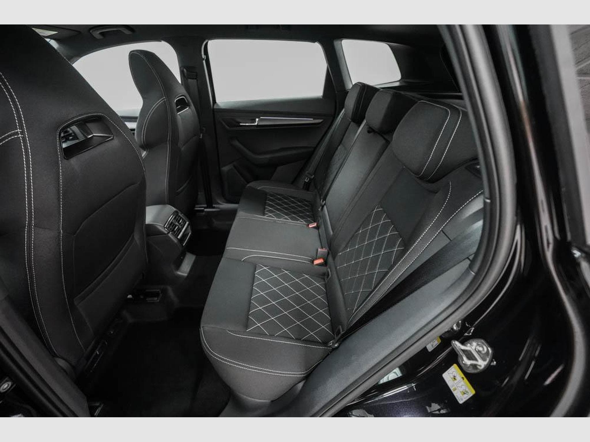 Skoda Karoq 1,5 TSI DSG (2026) - Photo 15