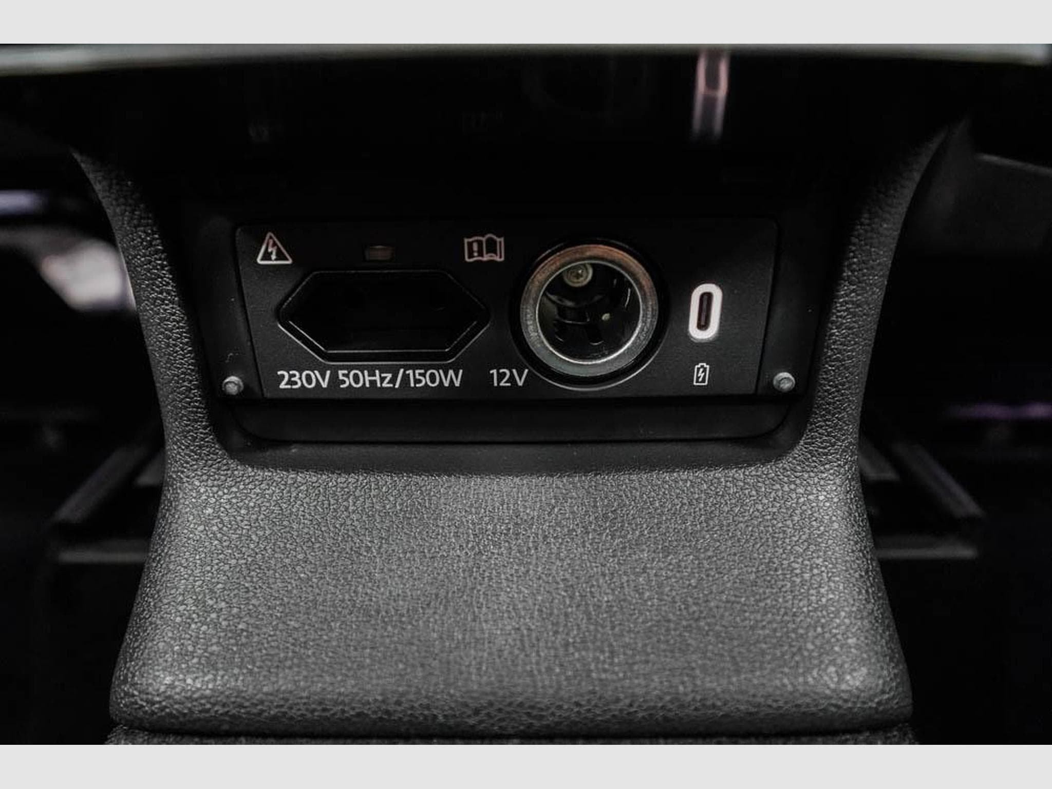 Skoda Karoq 1,5 TSI DSG (2026) - Photo 17