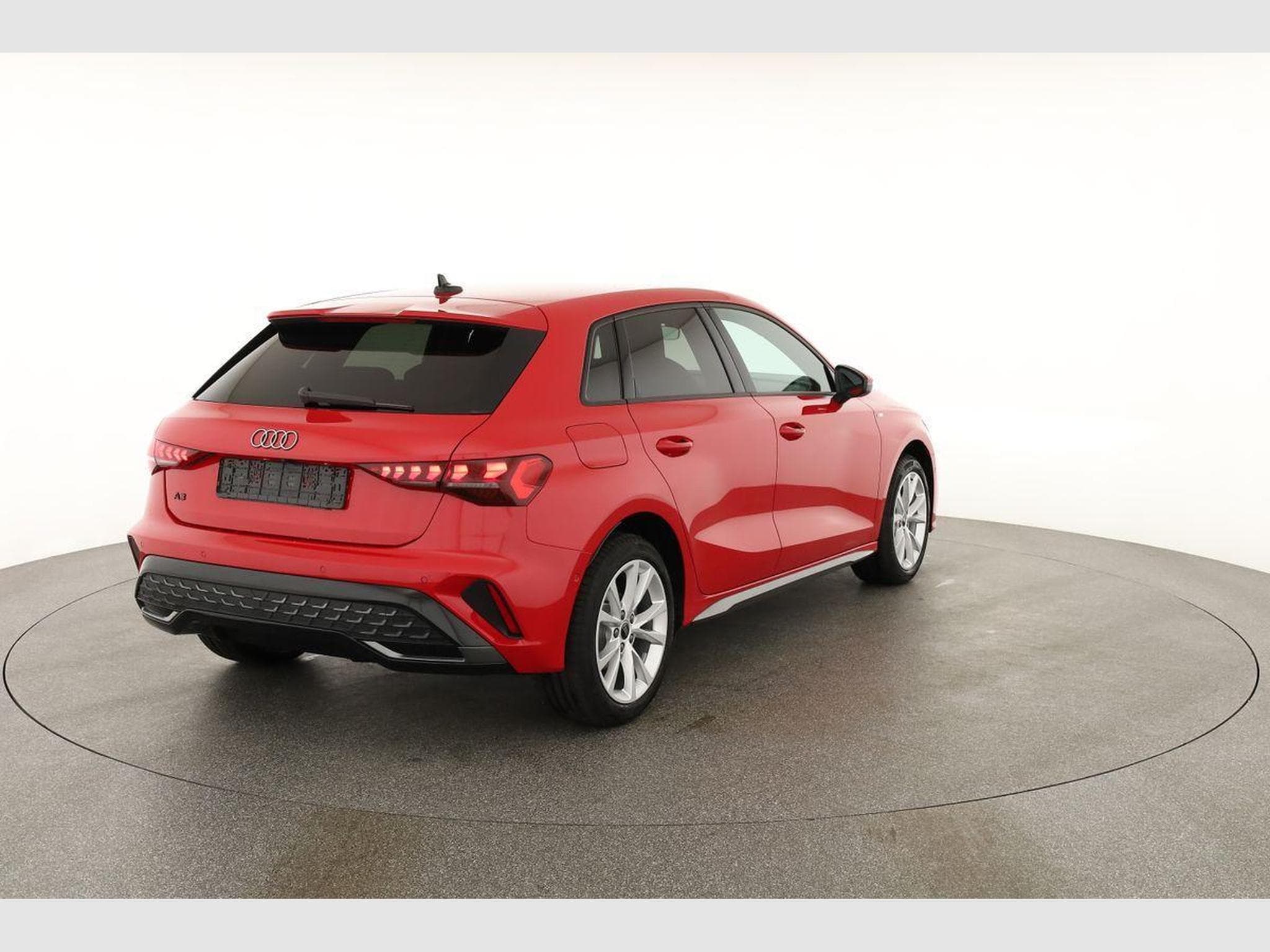 Audi A3 Sportback TFSI 110 kW S line (2026) - Photo 18