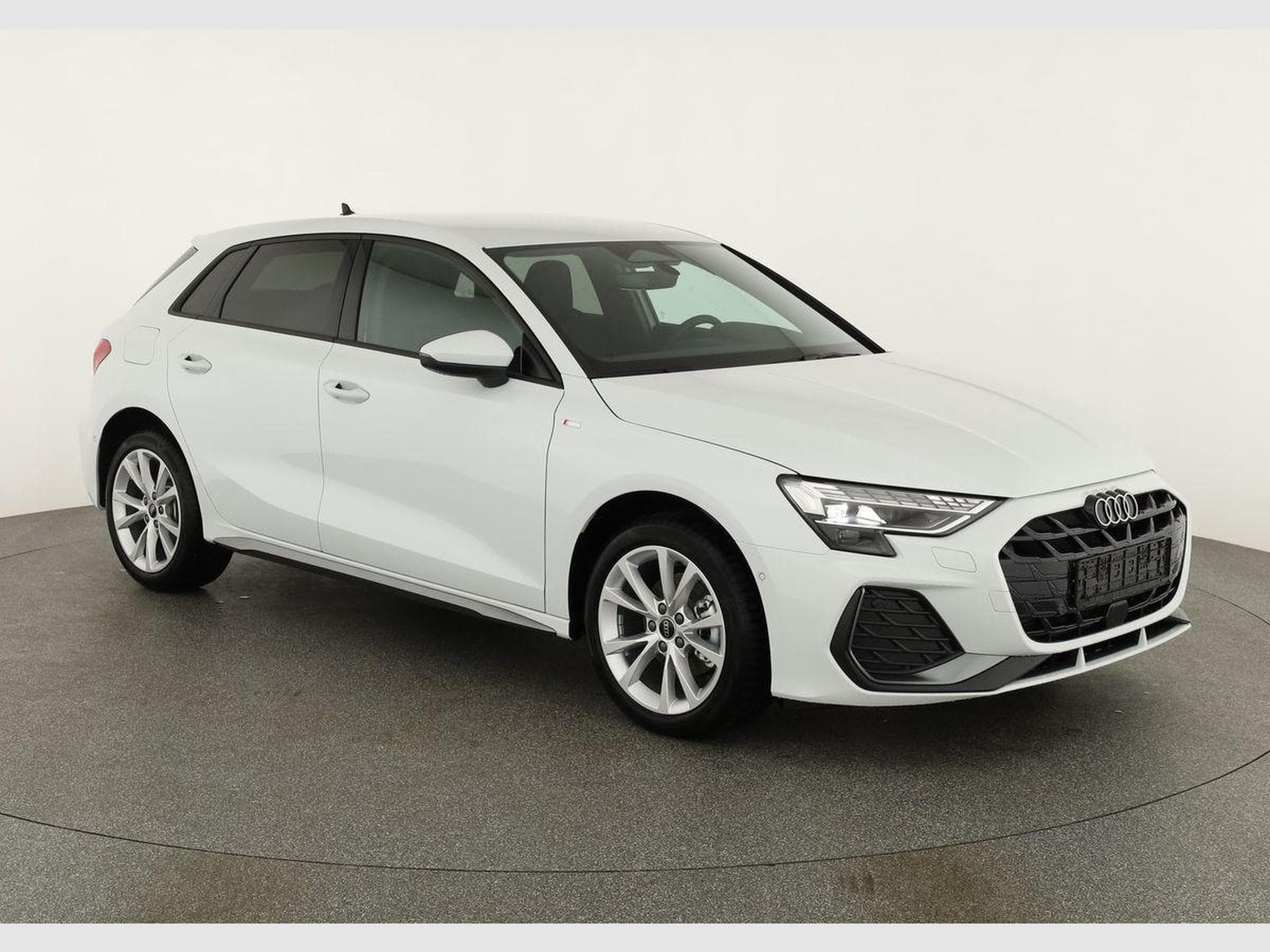Audi A3 Sportback TFSI 110 kW S line (2026) - Photo 1