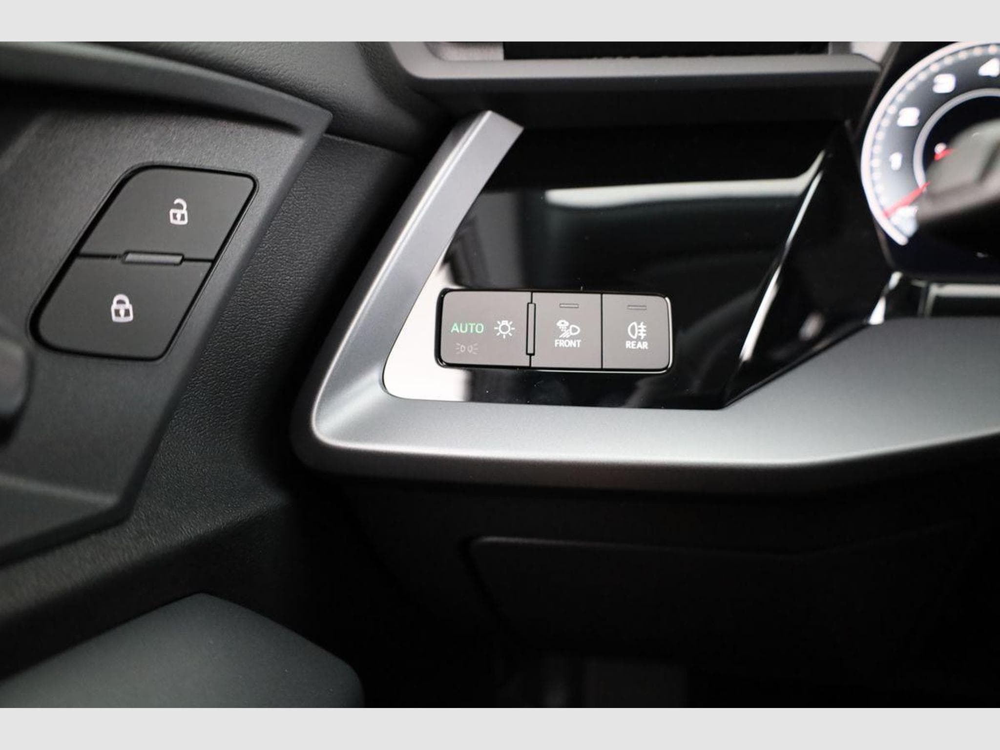 Audi A3 Sportback TFSI 110 kW S line (2026) - Photo 8