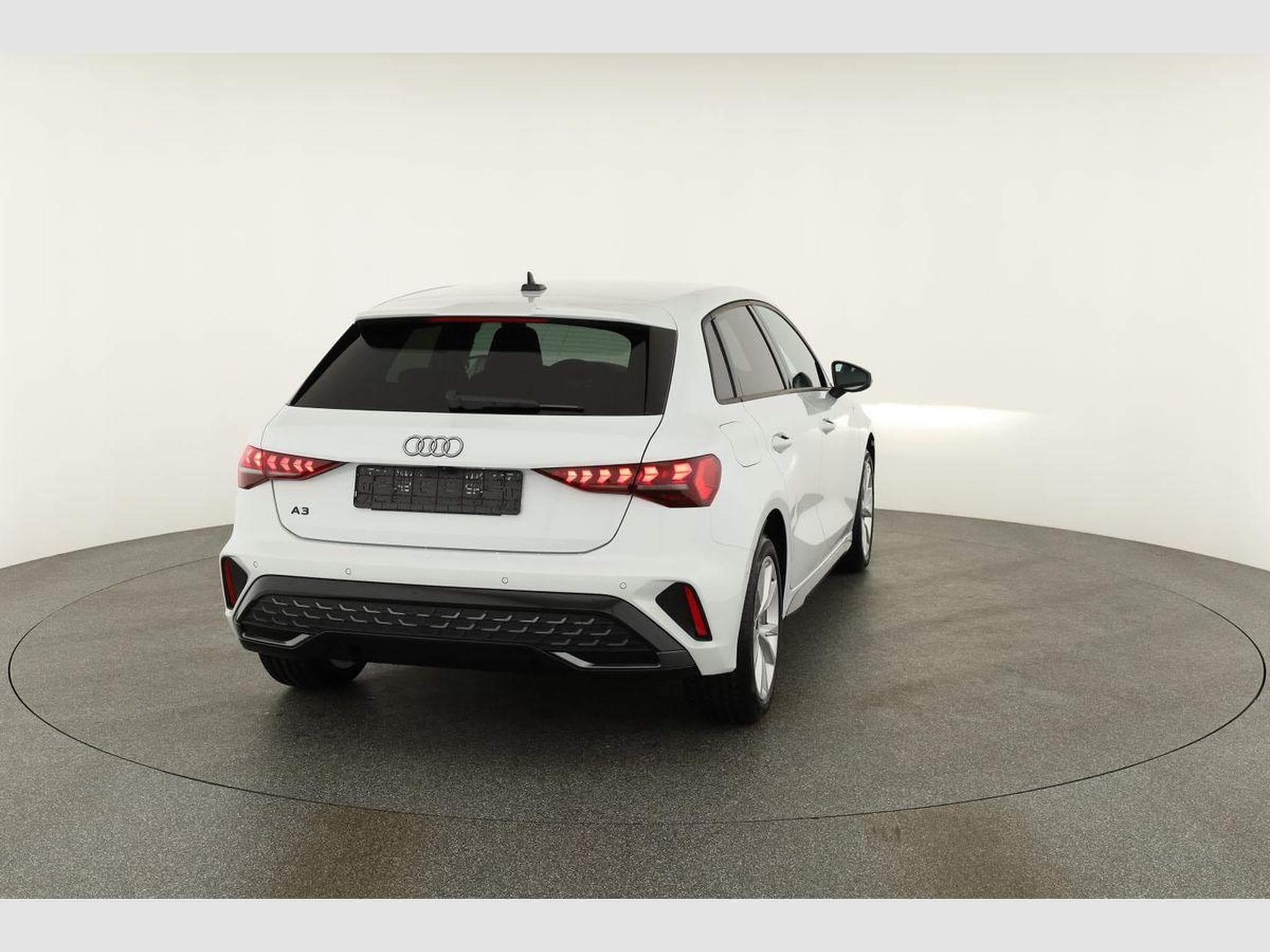 Audi A3 Sportback TFSI 110 kW S line (2026) - Photo 17