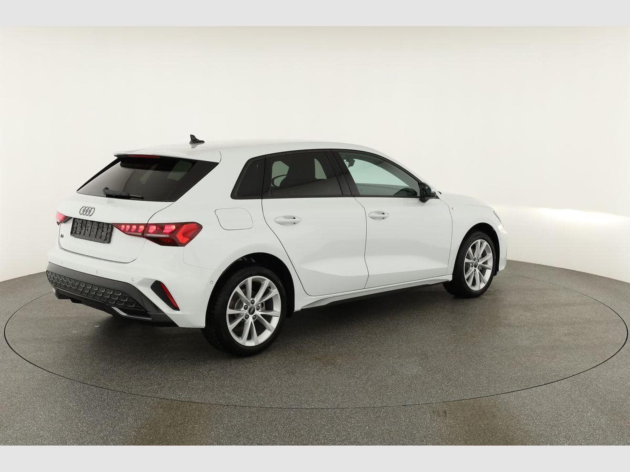 Audi A3 Sportback TFSI 110 kW S line (2026) - Photo 19