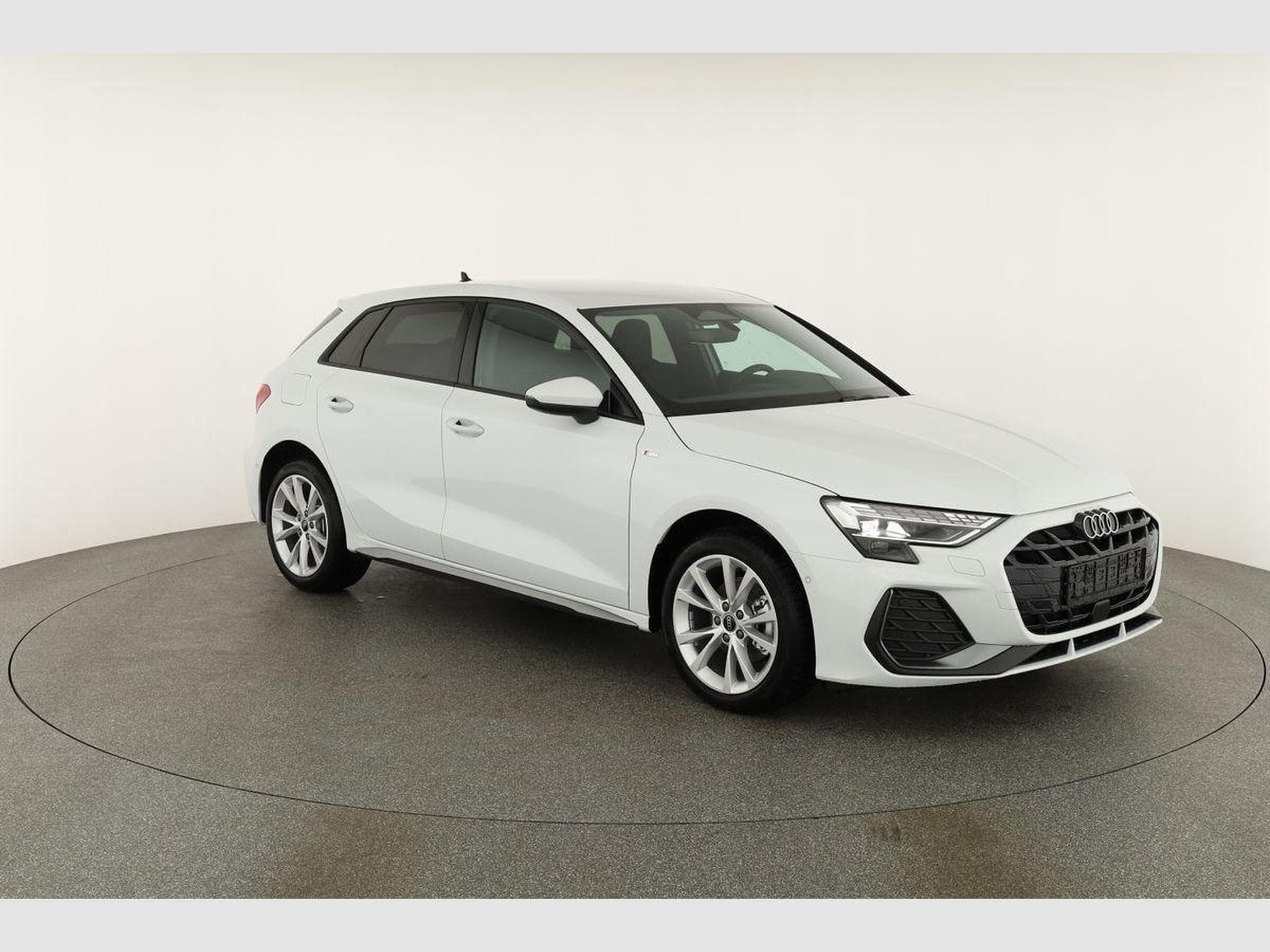 Audi A3 Sportback TFSI 110 kW S line (2026) - Photo 25