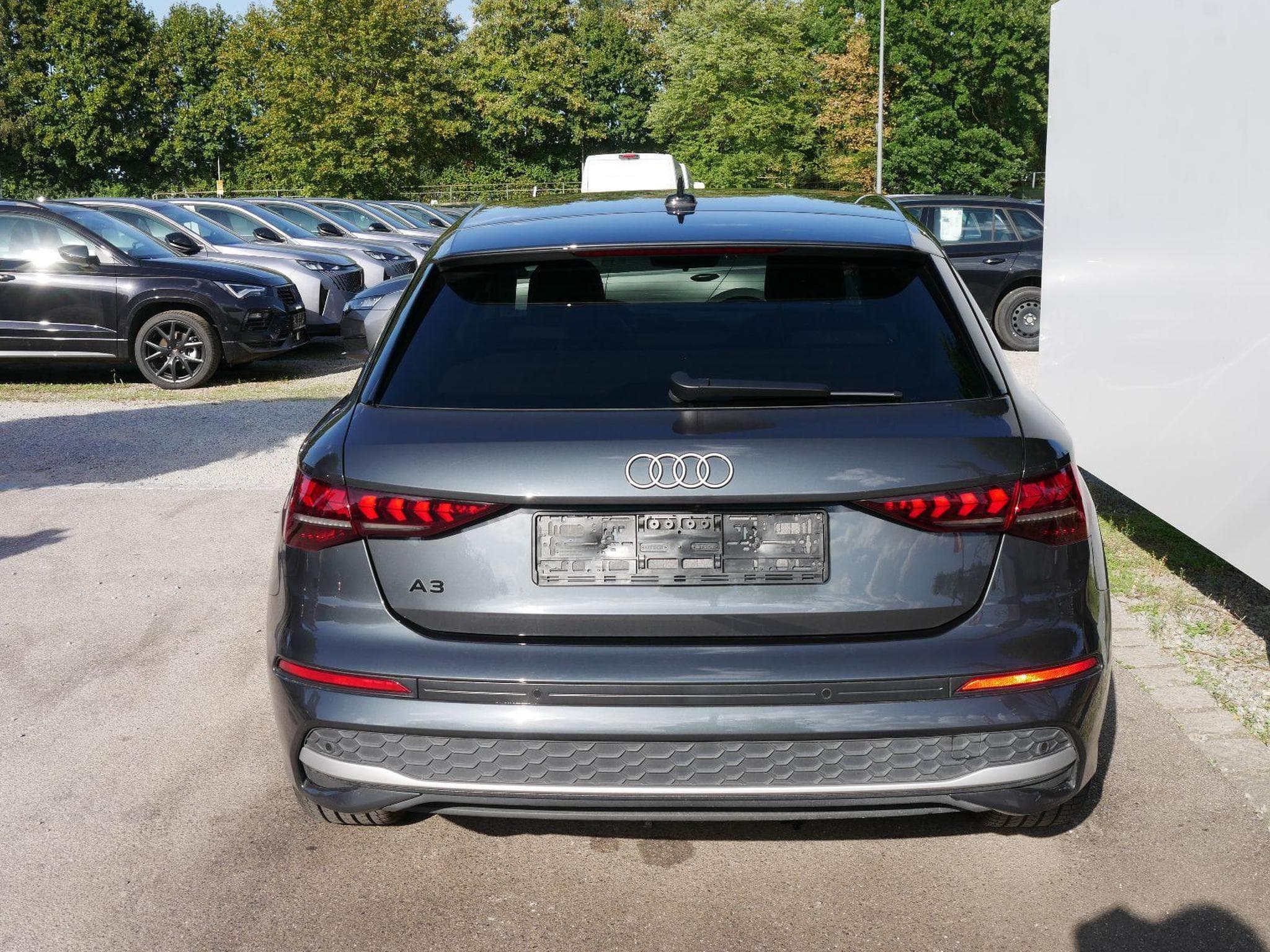 Audi A3 Sportback advanced (2025) - Photo 2