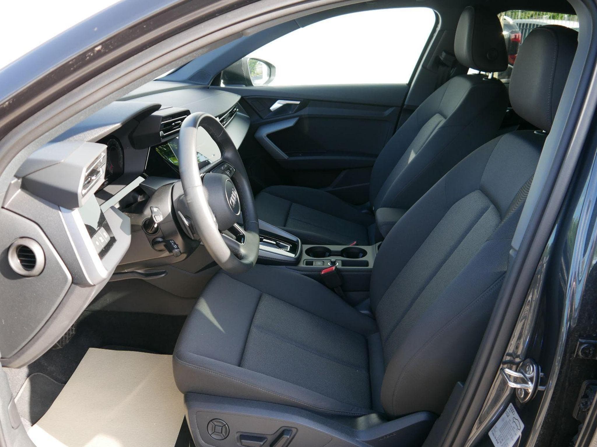 Audi A3 Sportback advanced (2025) - Photo 8