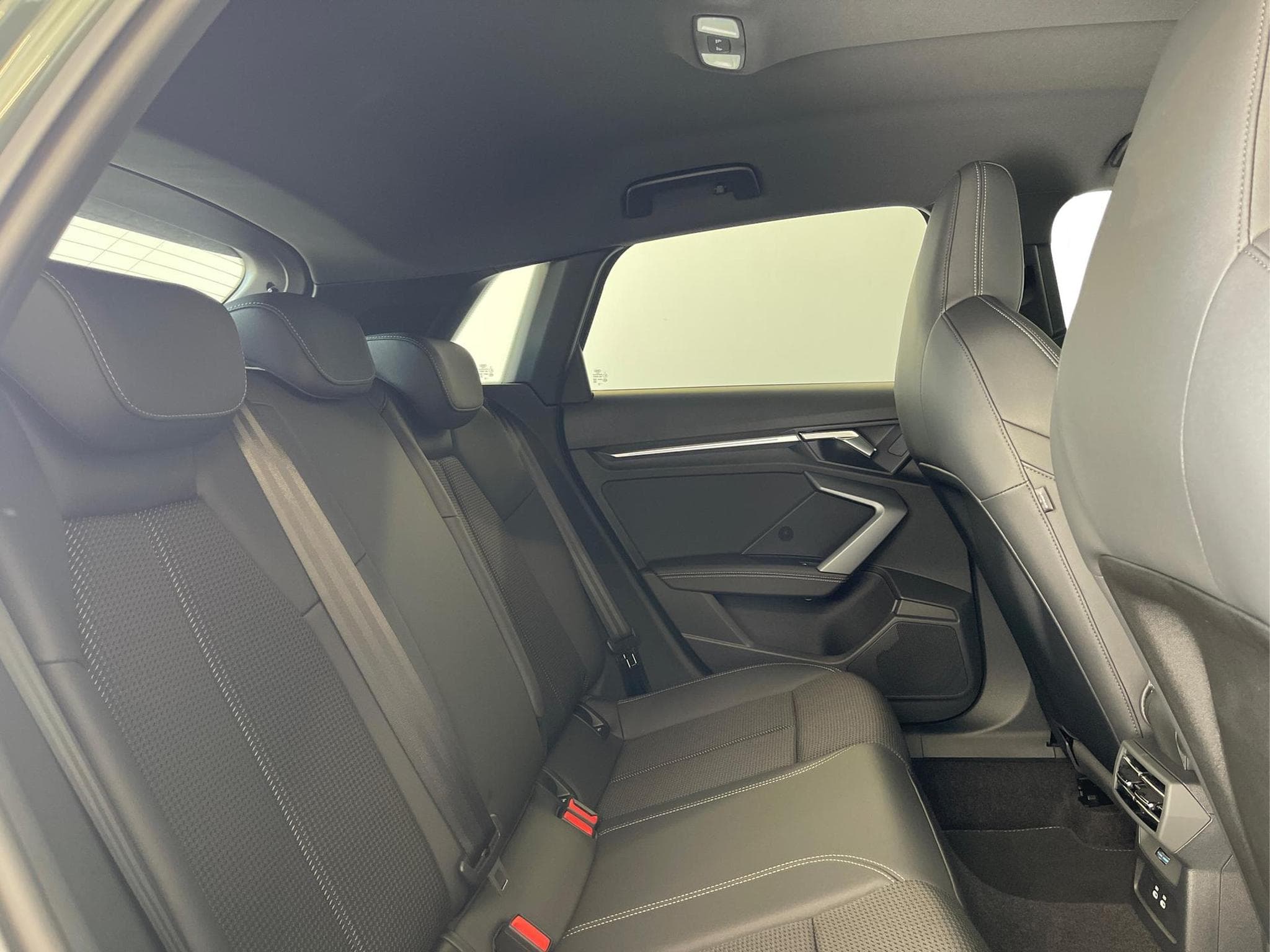 Audi A3 Sportback S line (2026) - Photo 16